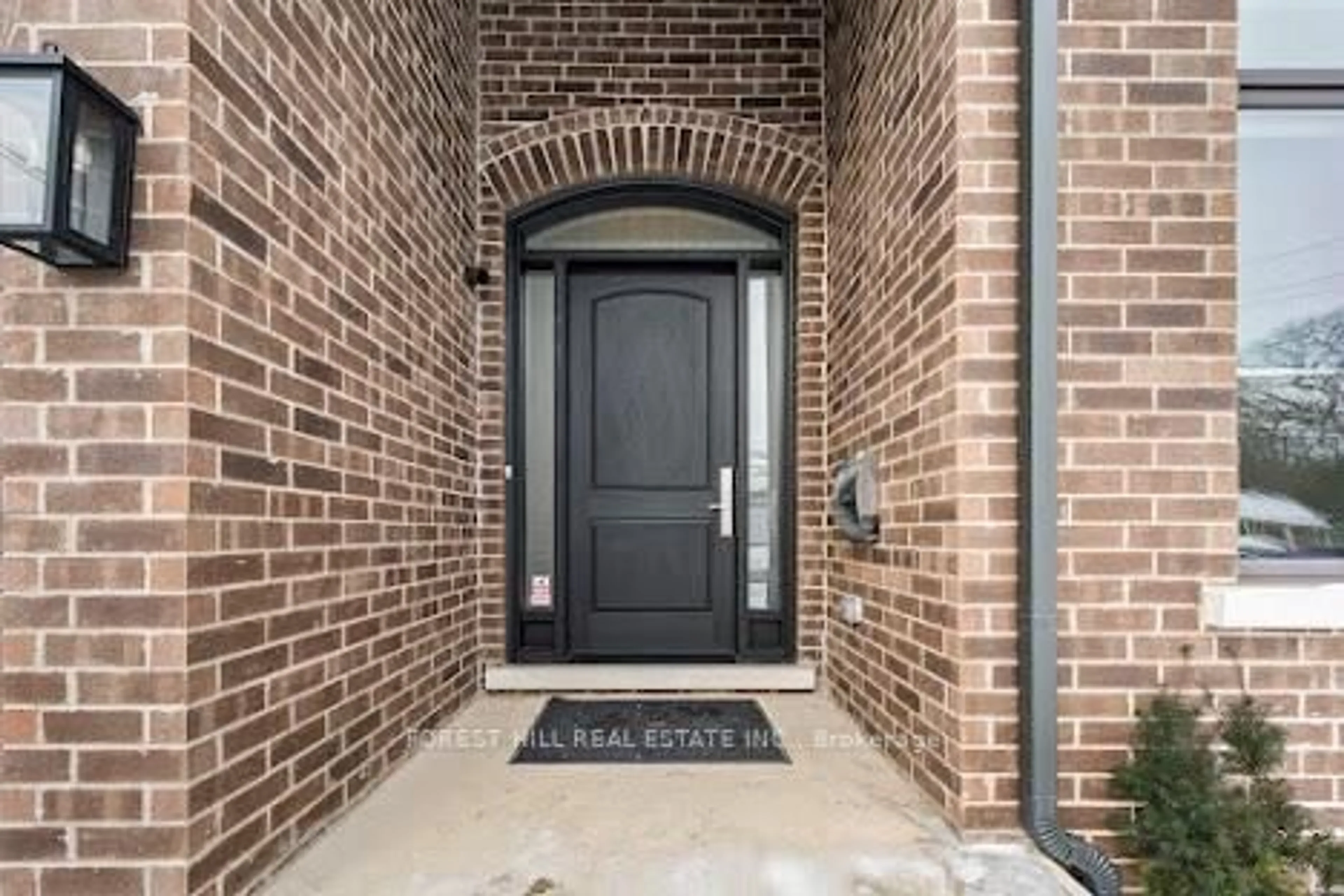 Indoor entryway for 2540 St Clair Ave, Toronto Ontario M4B 1M1