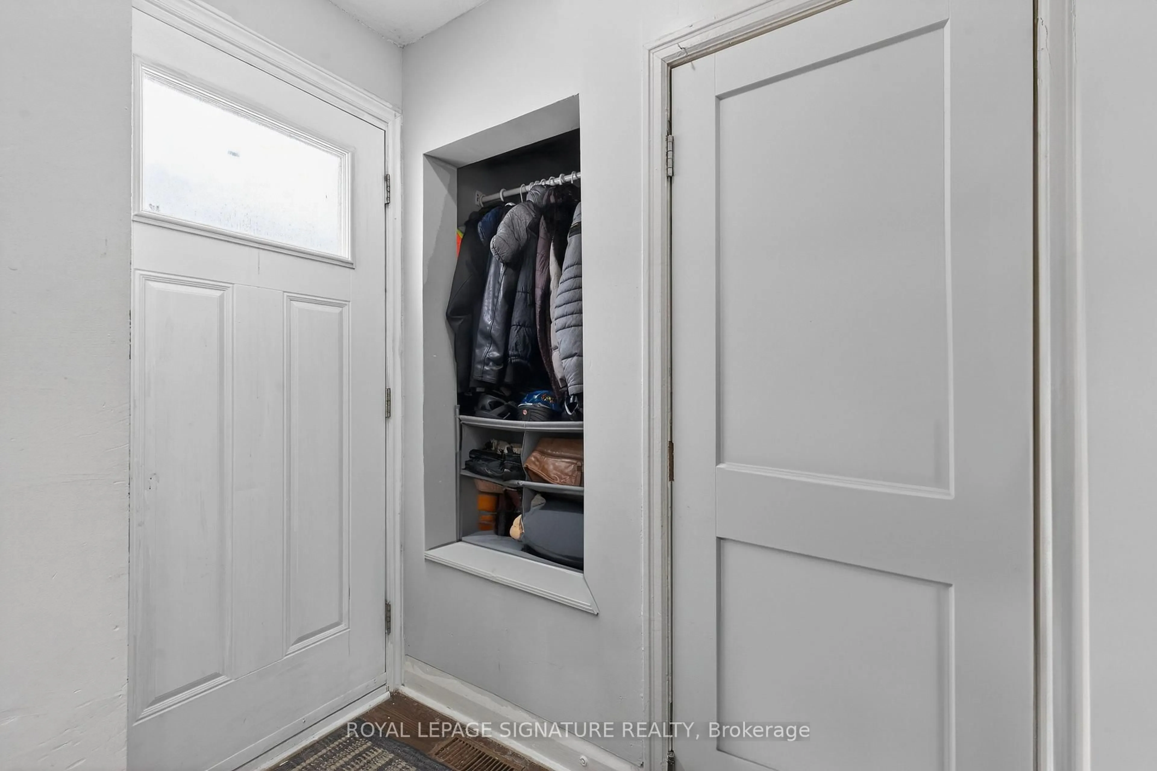 Unknown for 39 Rhydwen Ave, Toronto Ontario M1N 2E2