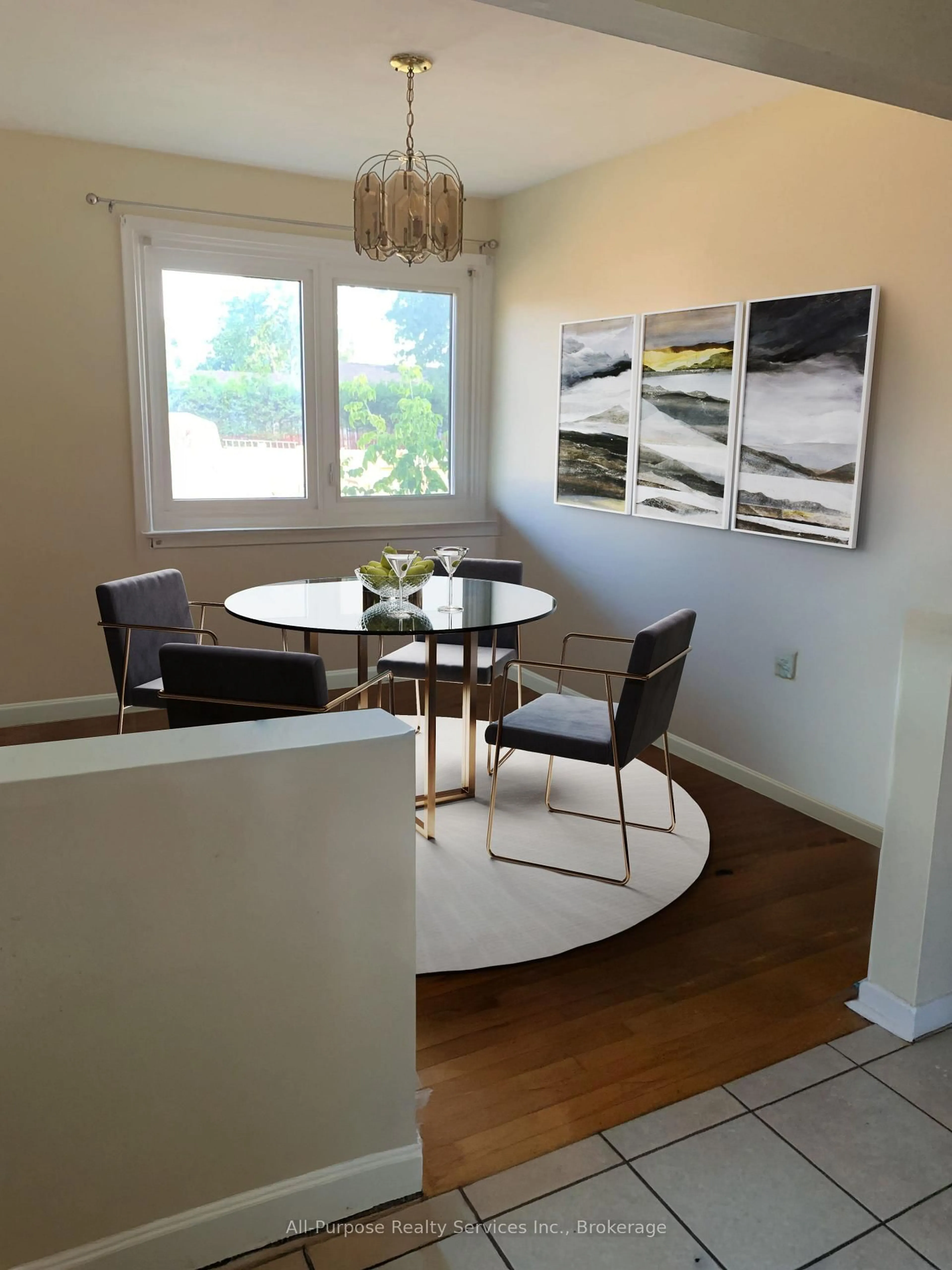 Dining room, wood/laminate floor for 92 Kitchener Rd, Toronto Ontario M1E 2X7