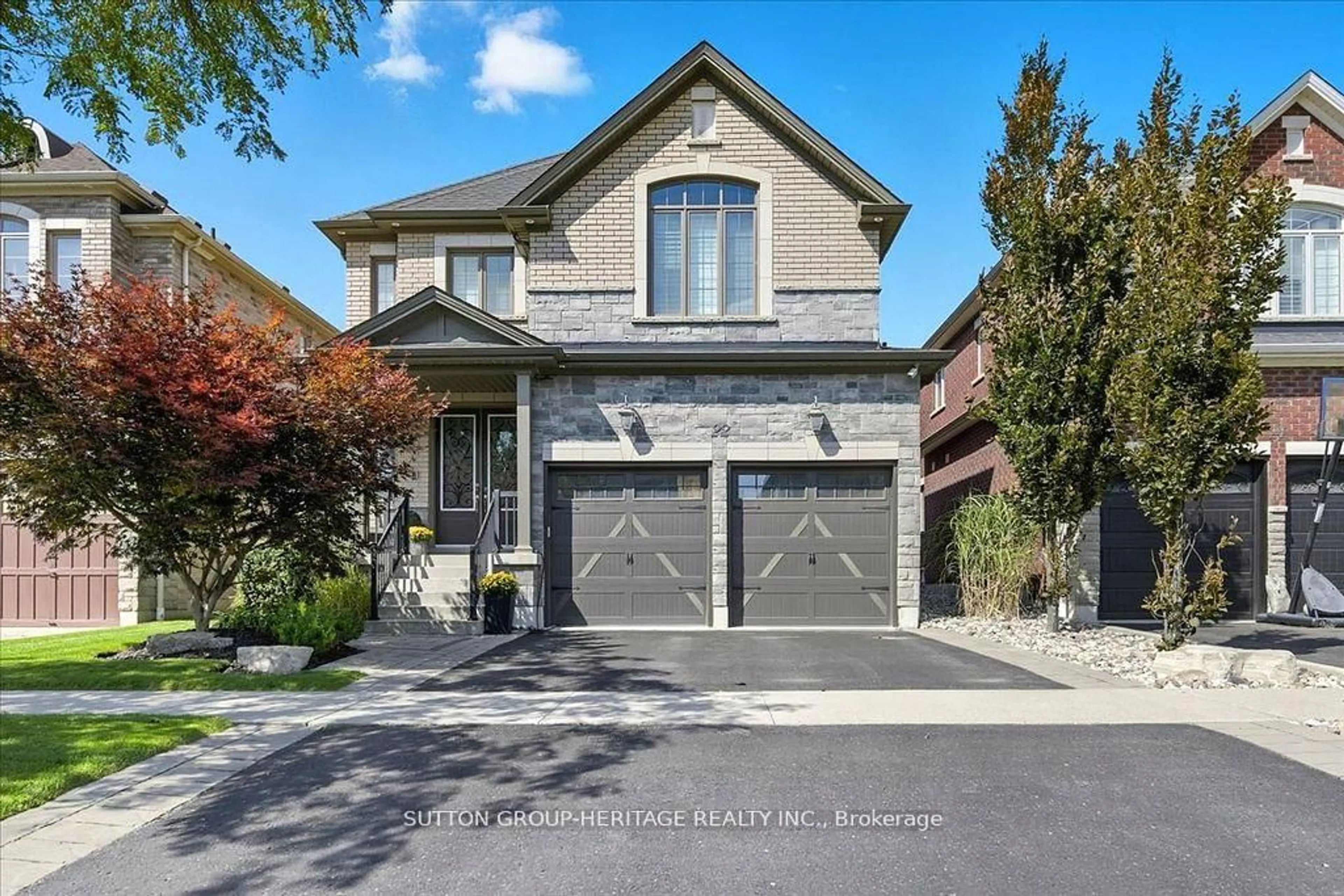 Home with brick exterior material, street for 22 Glengowan St, Whitby Ontario L1R 0K9