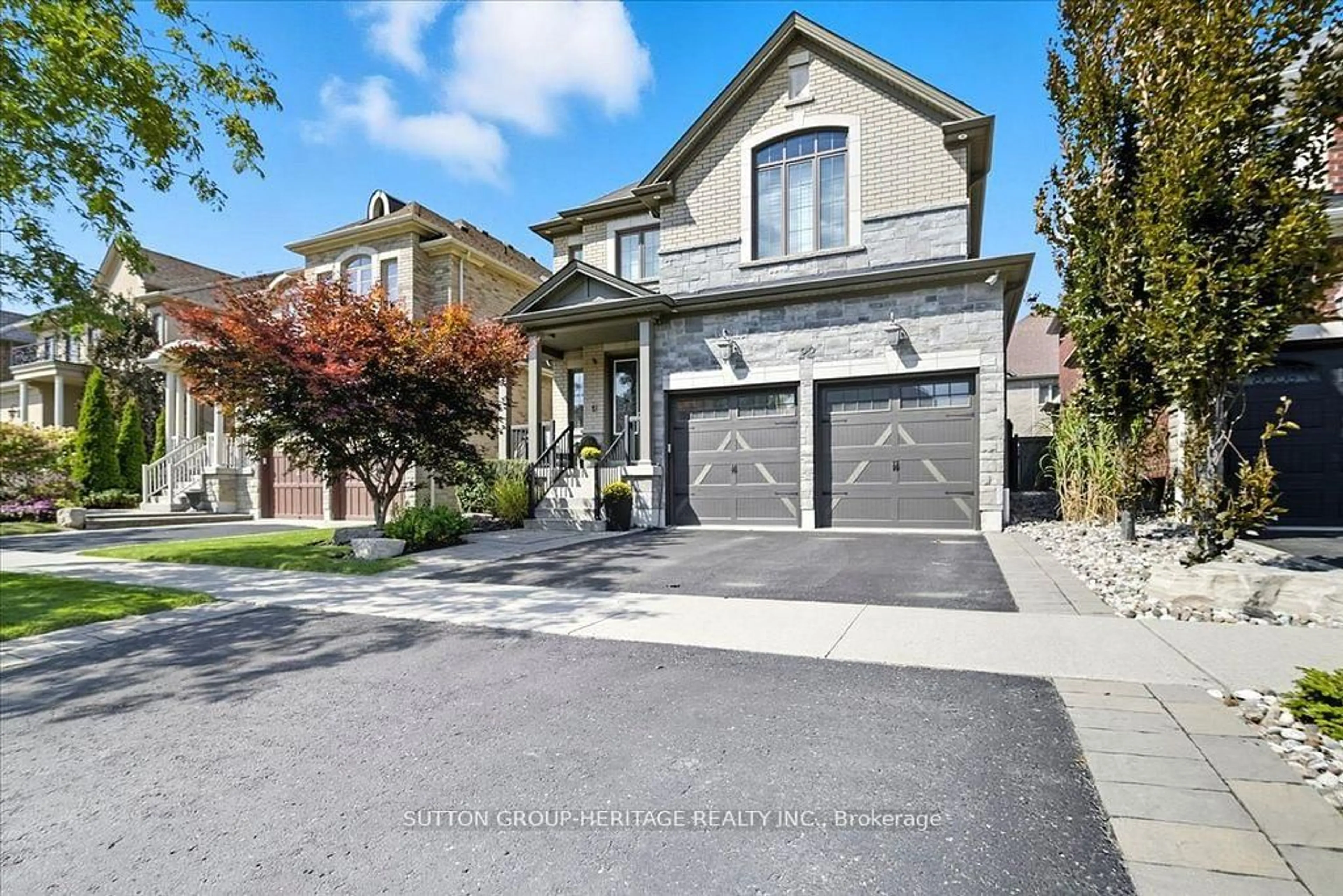 Home with brick exterior material, street for 22 Glengowan St, Whitby Ontario L1R 0K9