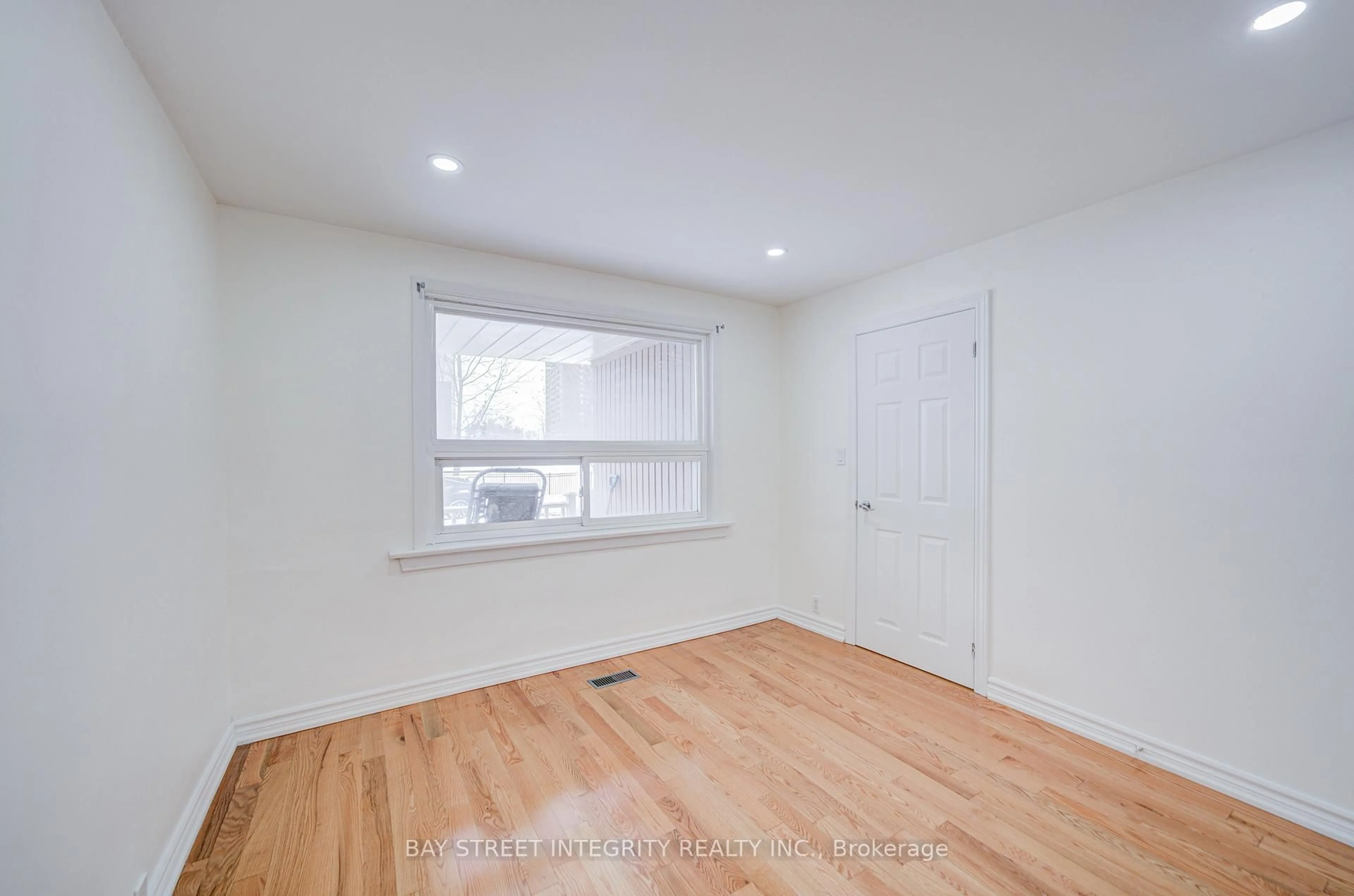 A pic of a room for 81 Dentonia Park Ave, Toronto Ontario M4C 1X1