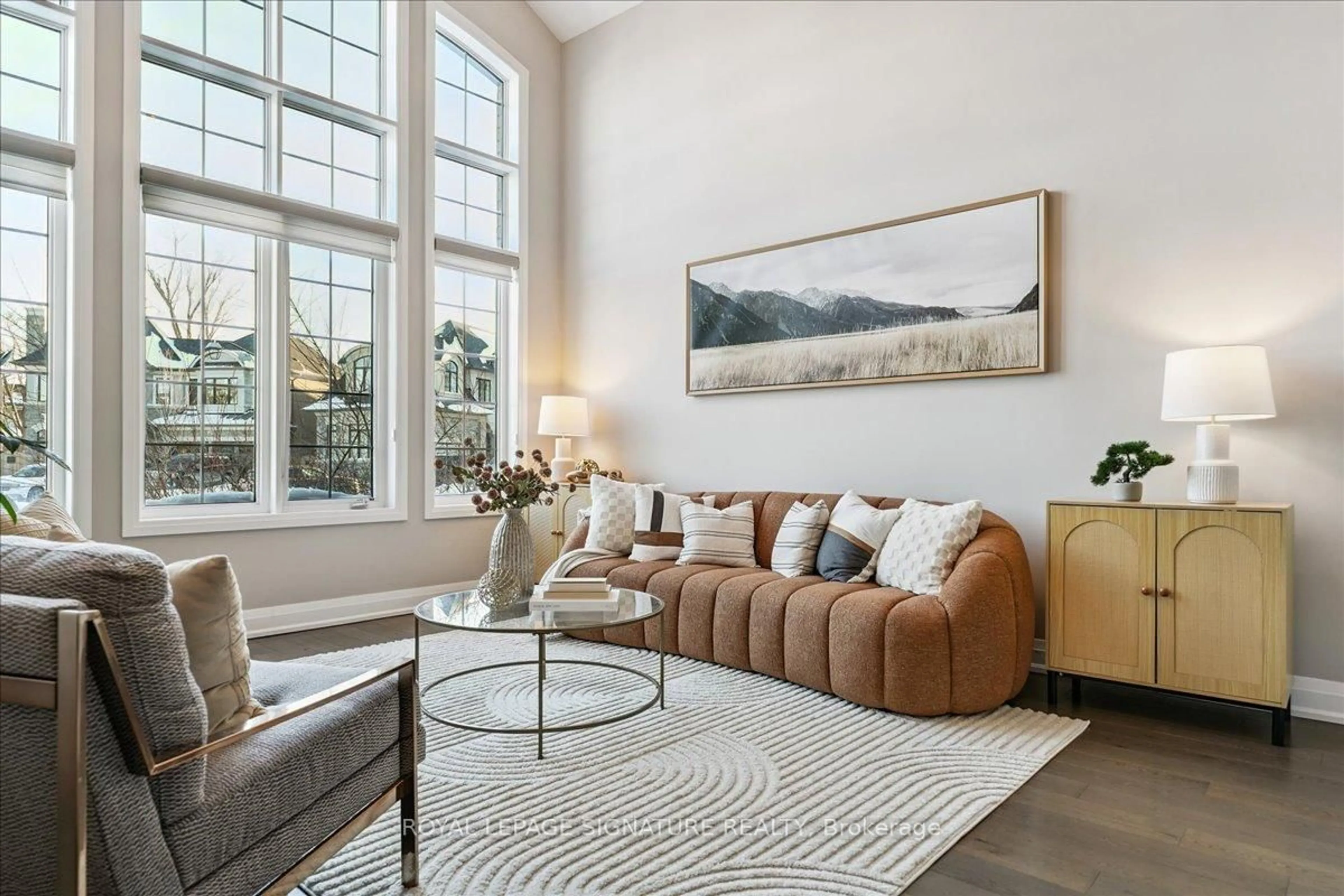 Living room with furniture, unknown for 398 Frontier Crt, Pickering Ontario L1W 4A9