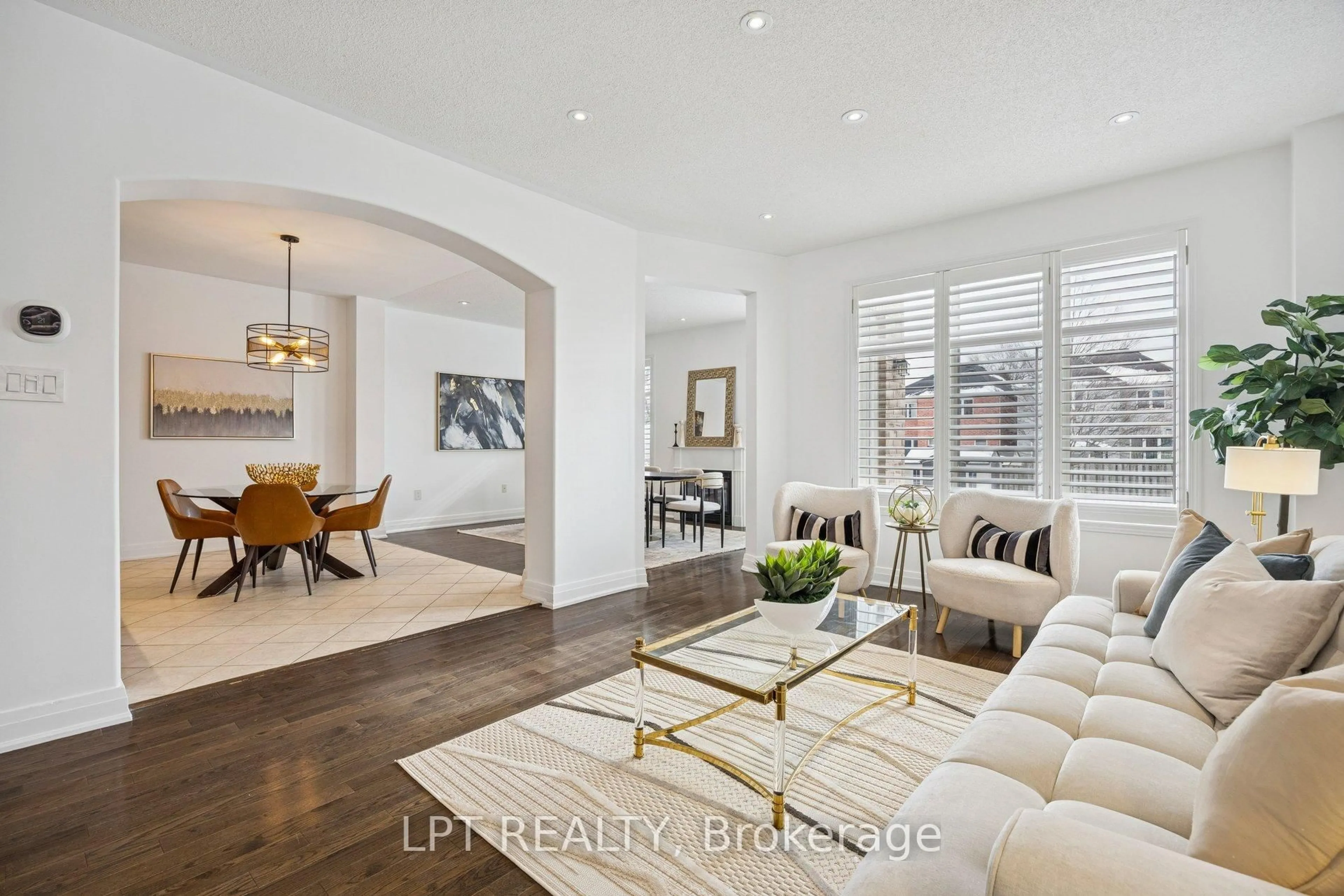 Living room with furniture, unknown for 61 Minerva Ave, Toronto Ontario M1M 0C2