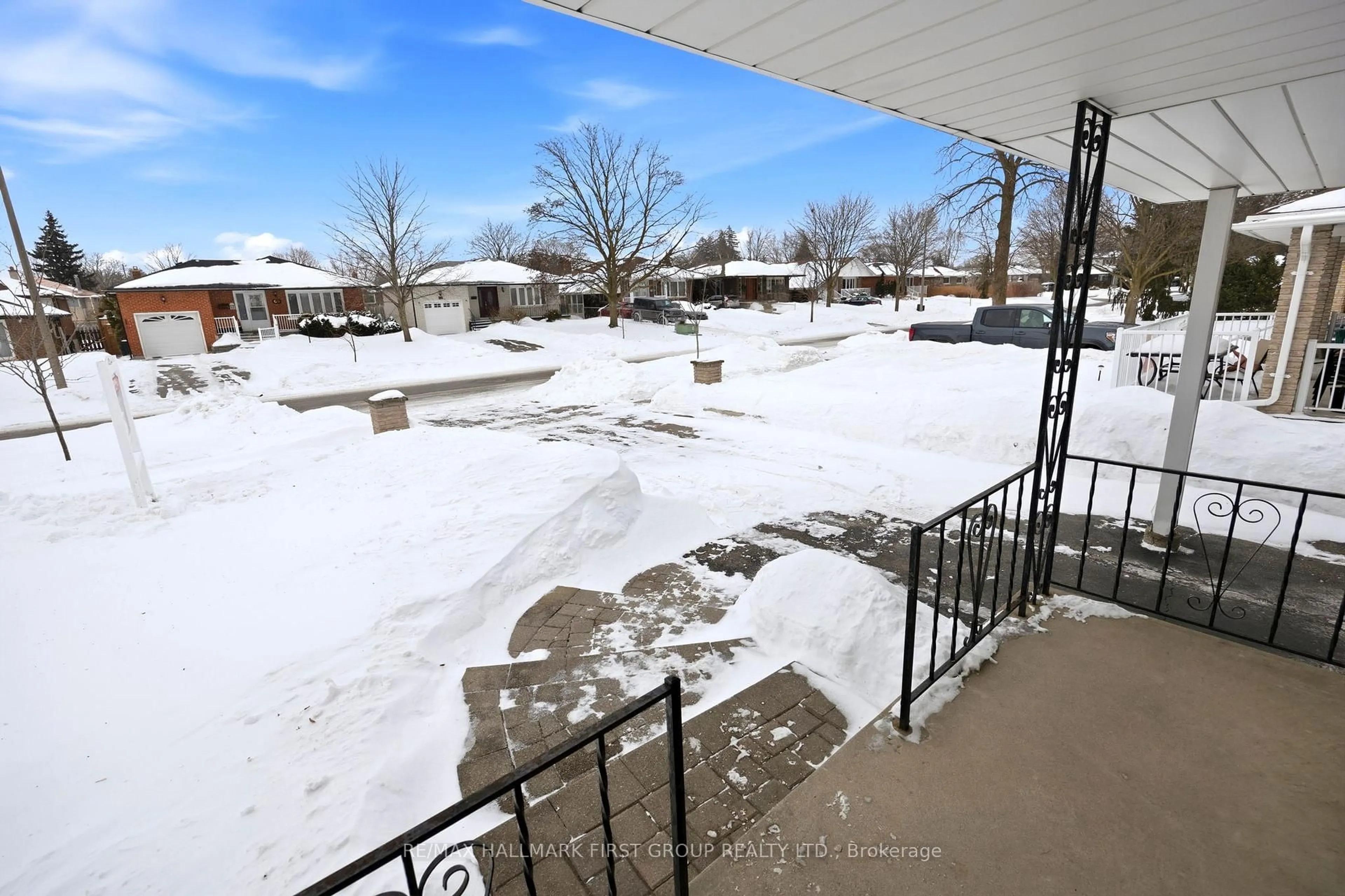 Patio, unknown for 59 Seneca Ave, Oshawa Ontario L1G 3V3