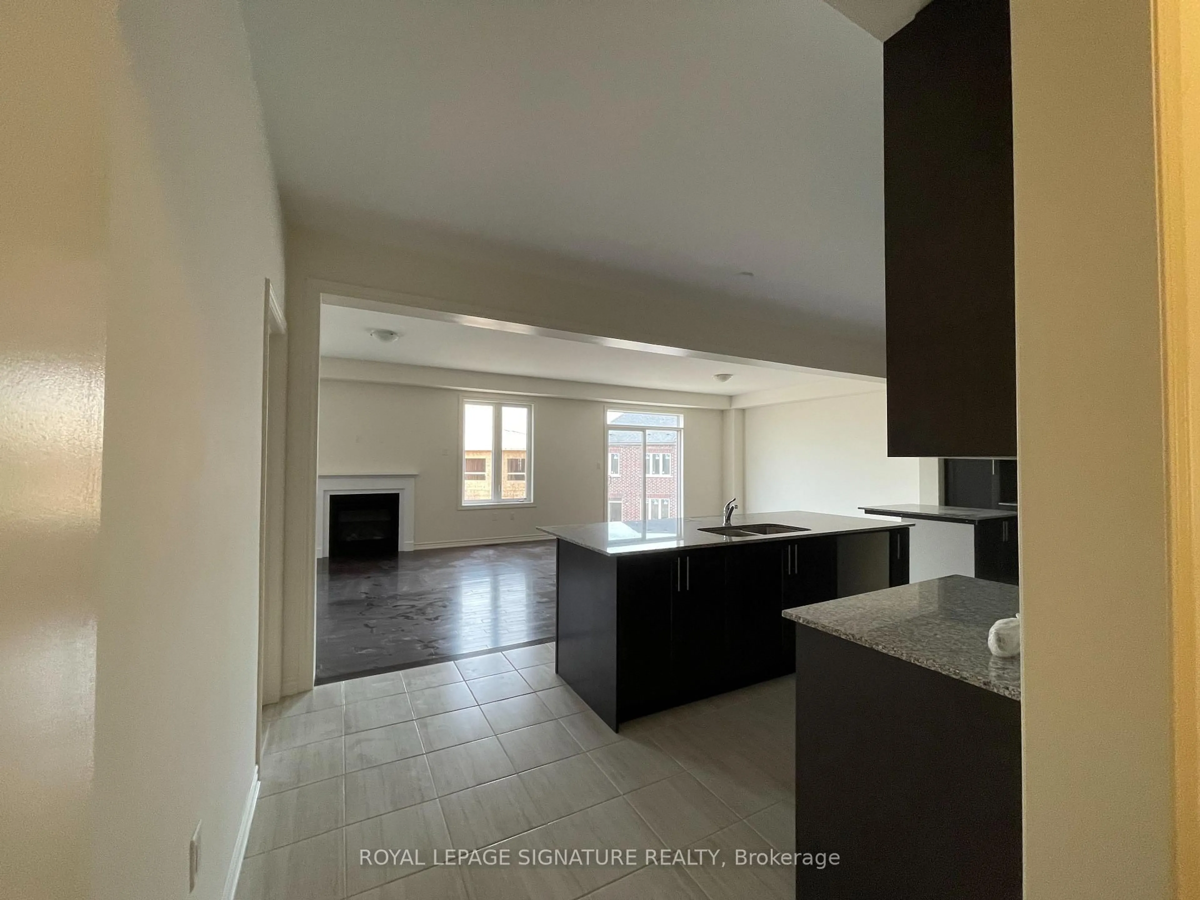 Open concept kitchen, ceramic/tile floor for 1231 Plymouth Dr. Dr, Oshawa Ontario L1L 0T9