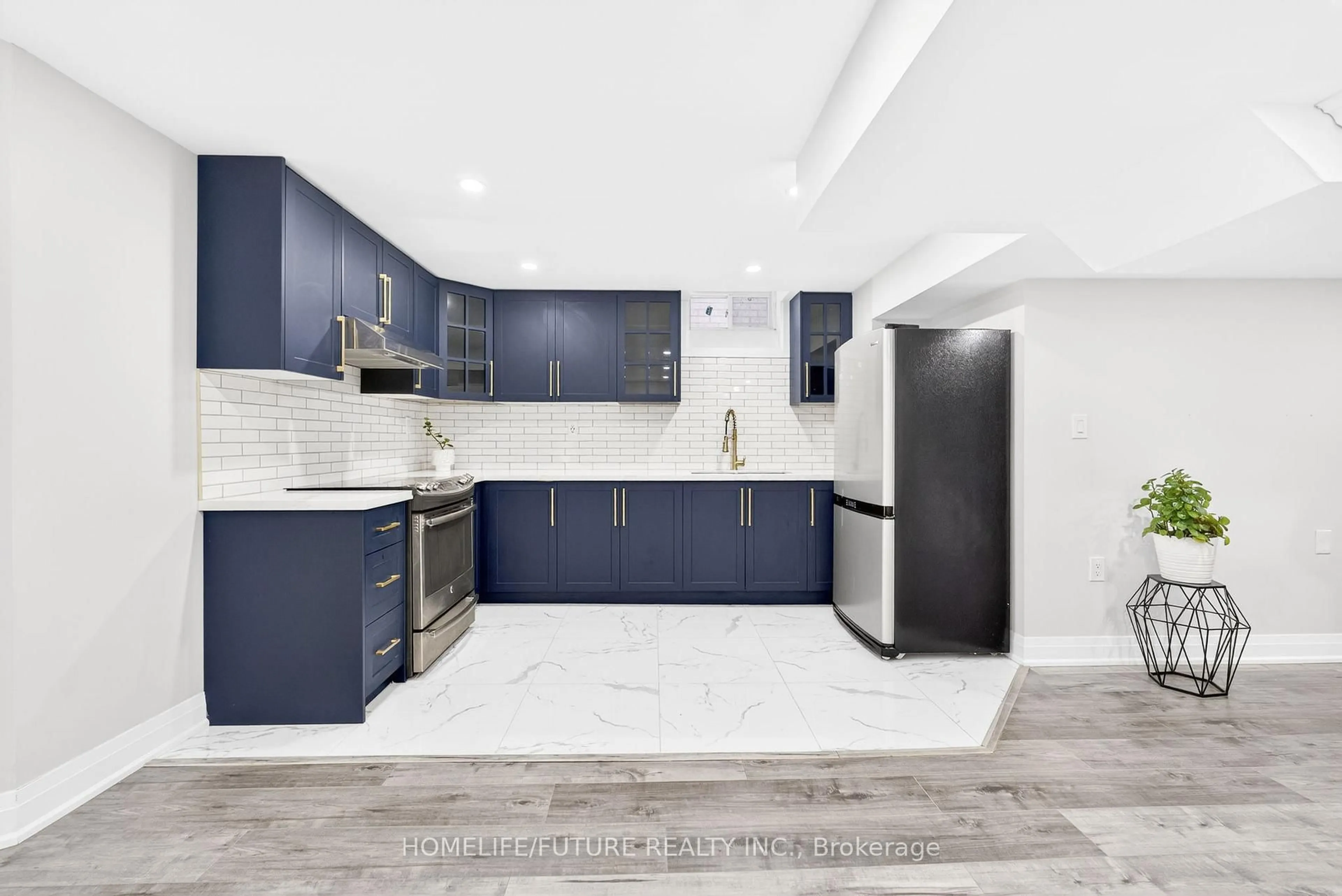 Open concept kitchen, ceramic/tile floor for 114 Haskell Ave, Ajax Ontario L1T 0E3