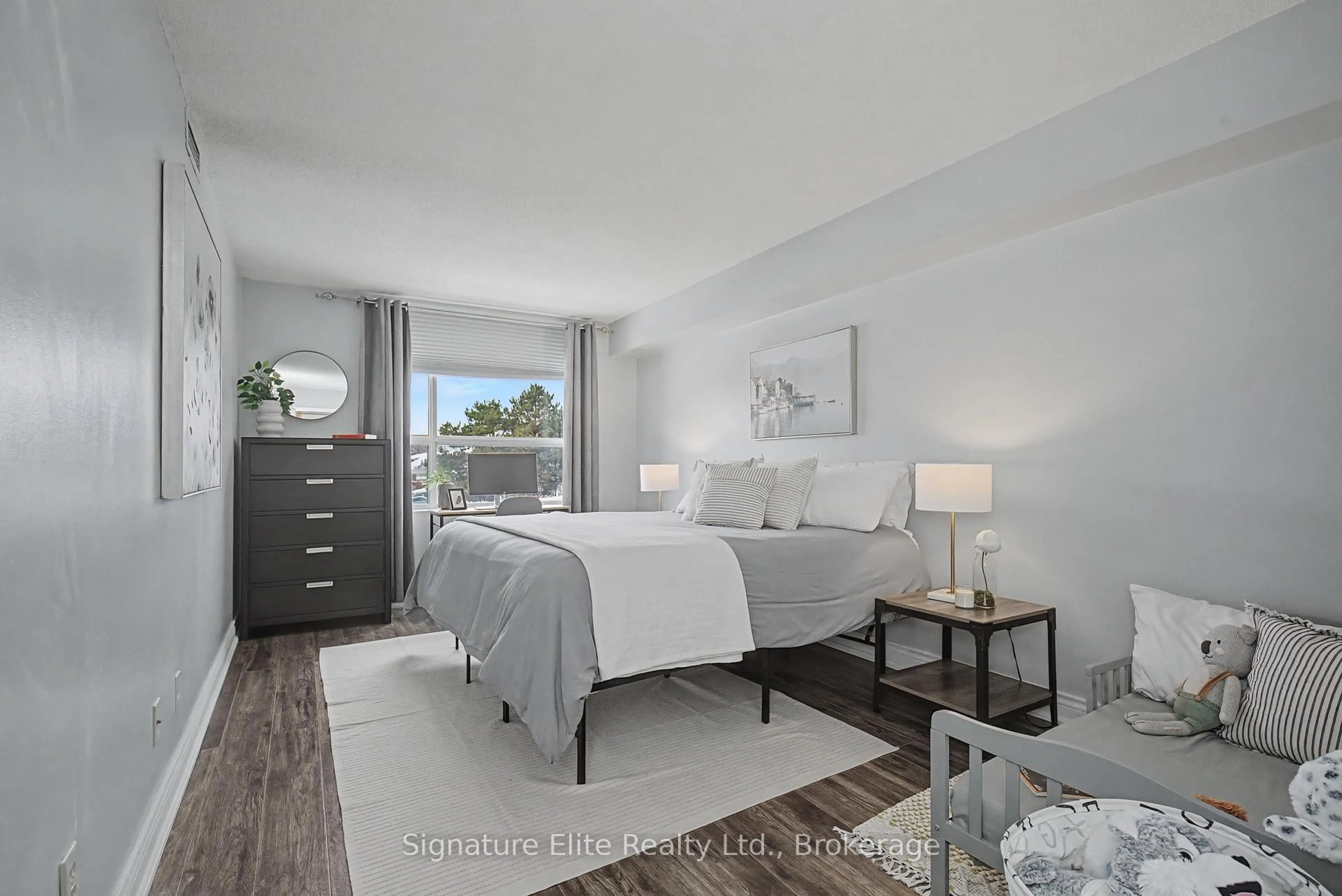 Bedroom with bed, unknown for 1655 Pickering Pkwy #204, Pickering Ontario L1V 6L3