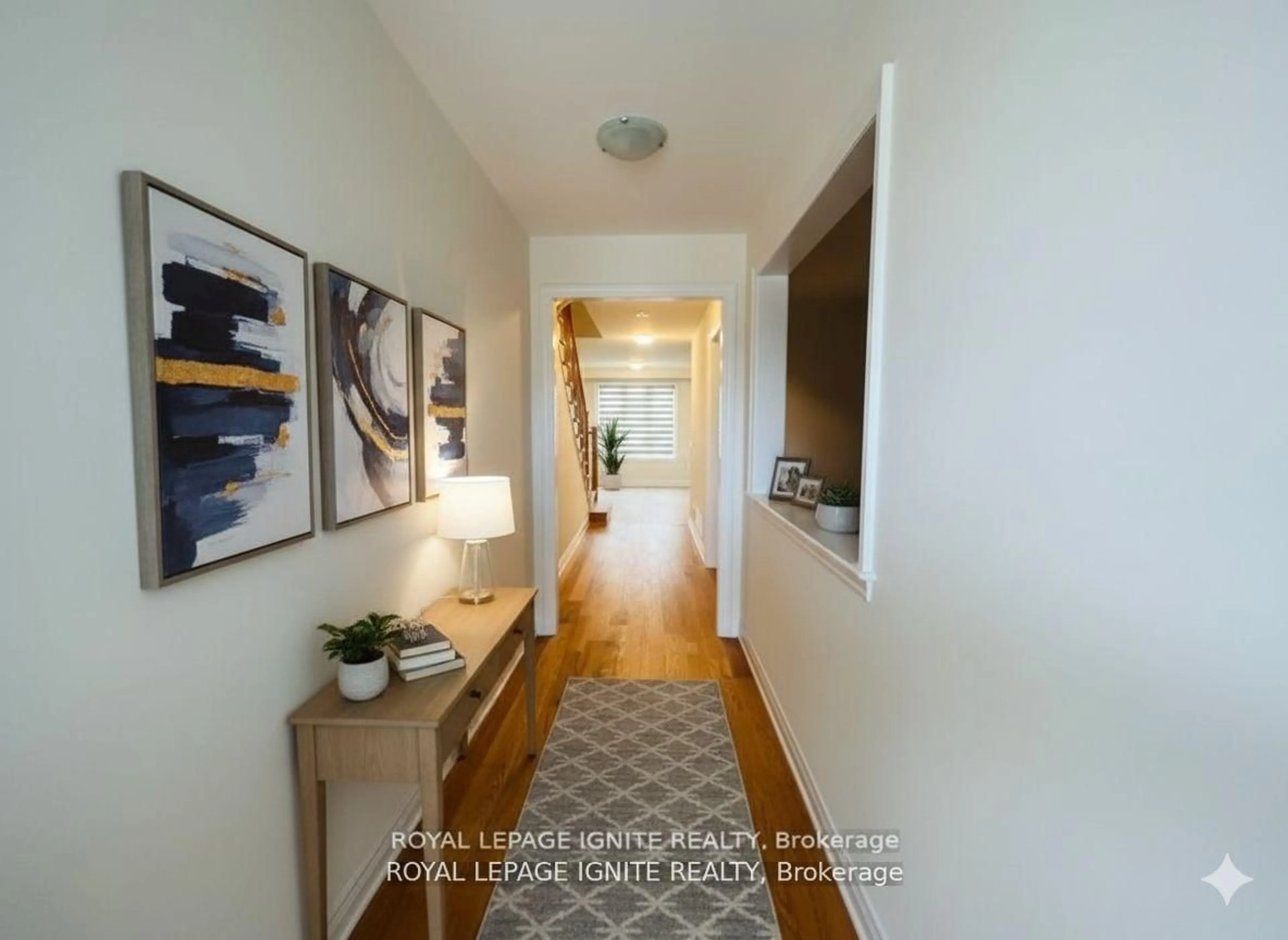 Indoor entryway for 114 Whitehand Dr, Clarington Ontario L1B 0W1