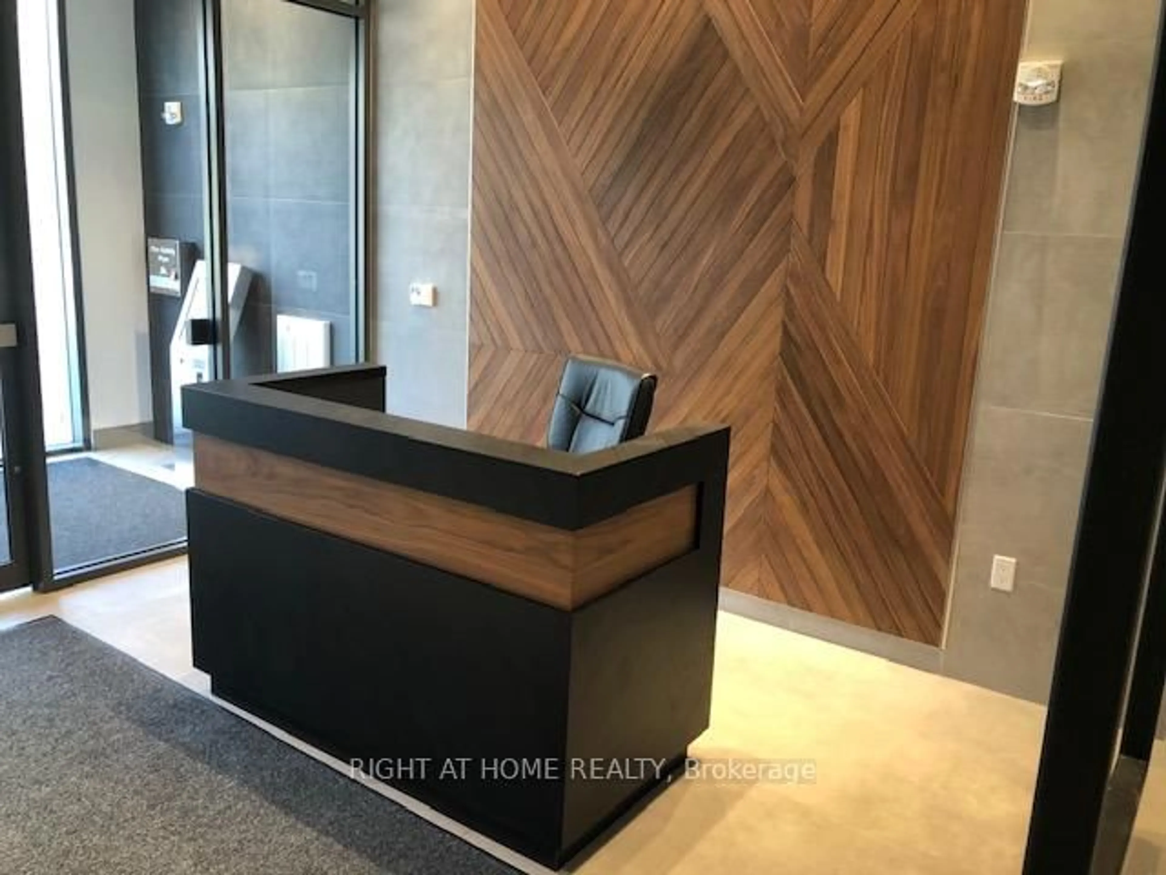 Indoor foyer for 1331 Queen St #9, Toronto Ontario M3B 0A1