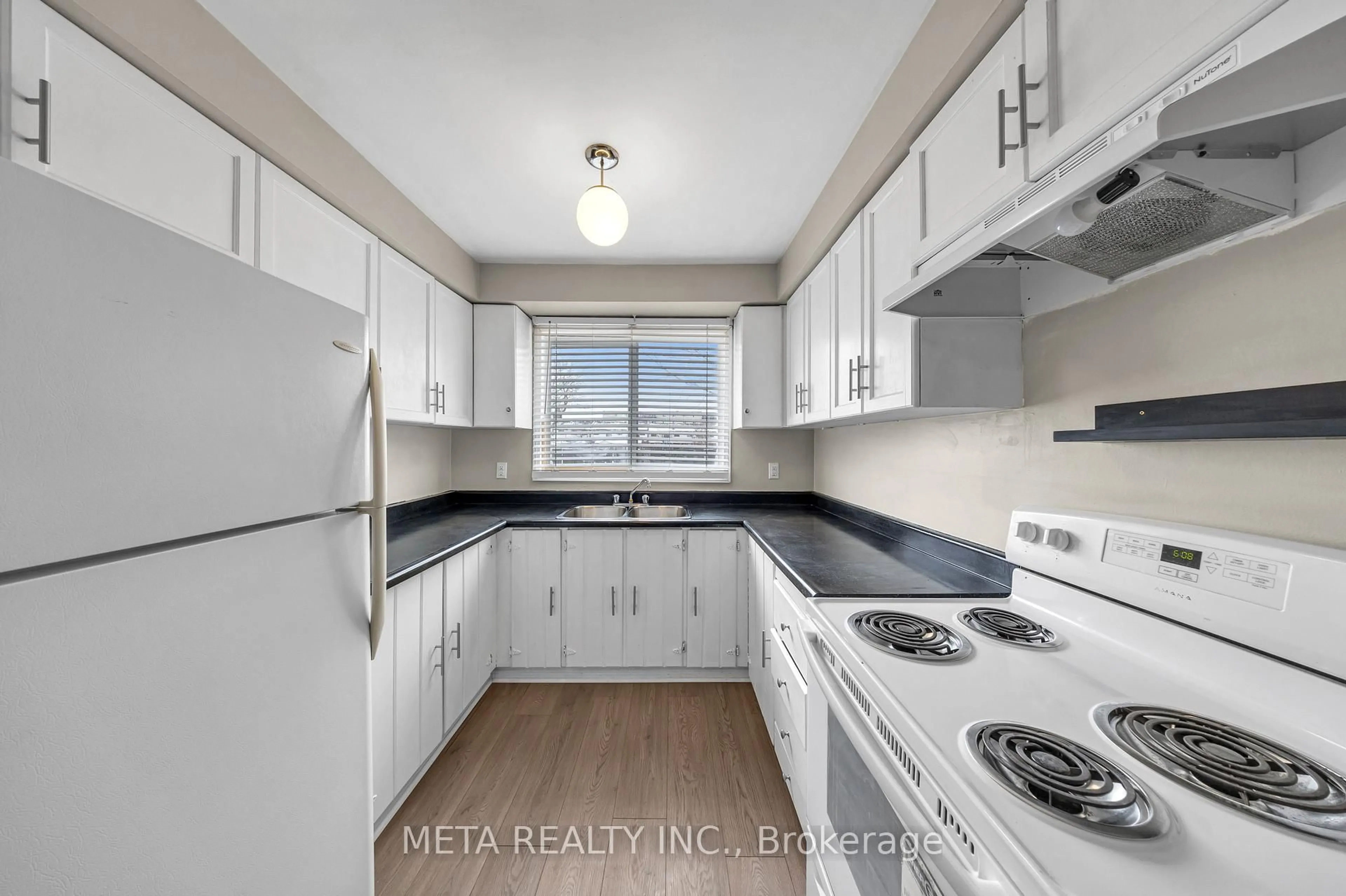 Standard kitchen, unknown for 960 Glen St #84, Oshawa Ontario L1J 6E8