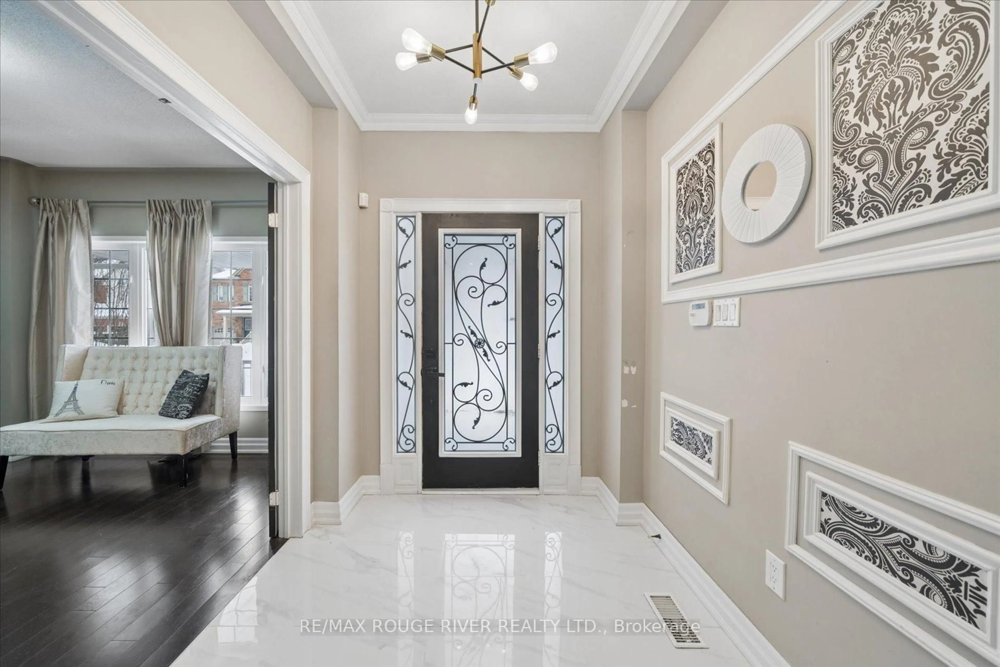 Indoor entryway for 10 Coyle St, Ajax Ontario L1T 0A2