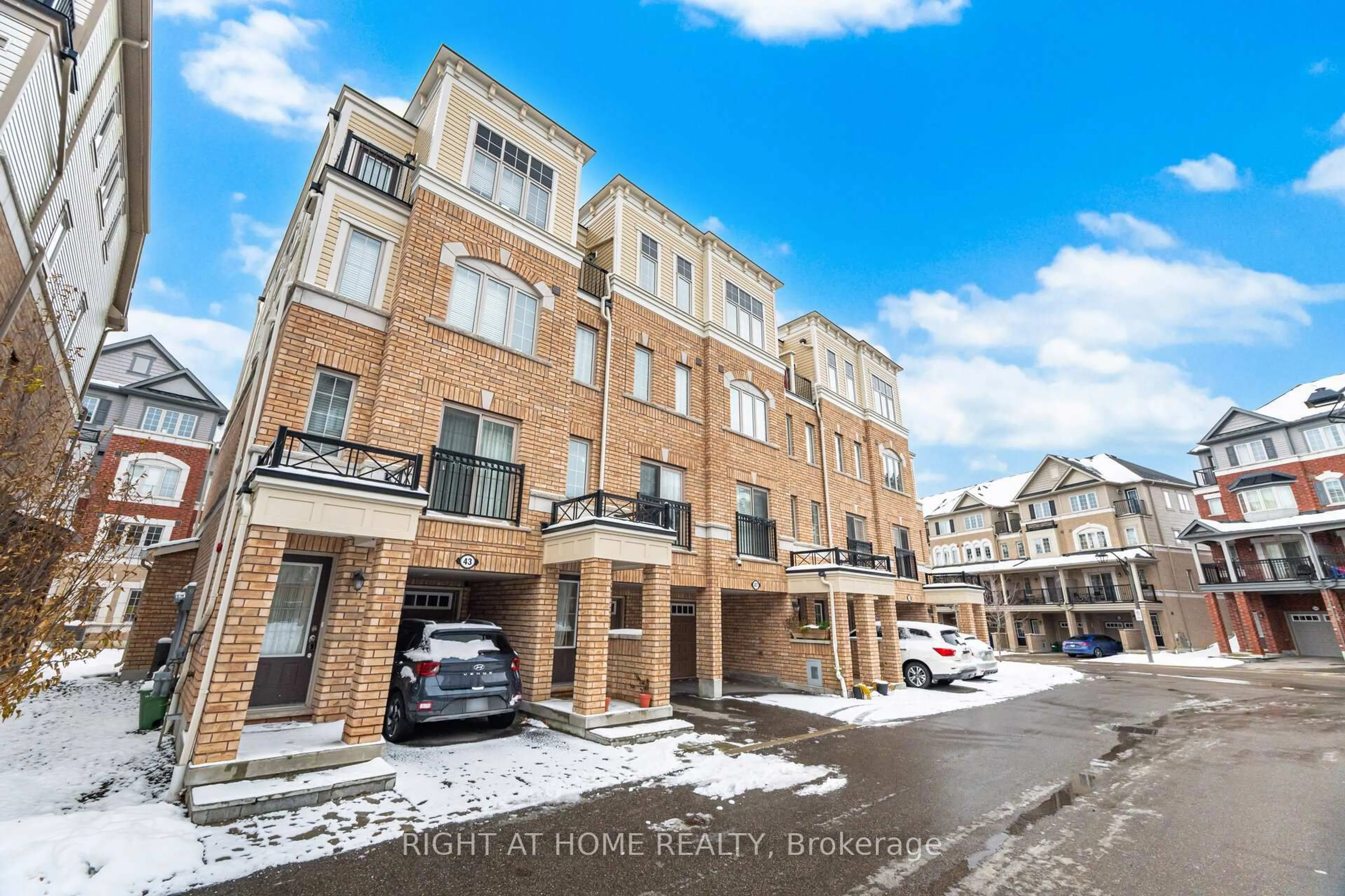 A pic from outside/outdoor area/front of a property/back of a property/a pic from drone, street for 45 Icy Note Path #397, Oshawa Ontario L1L 0L1