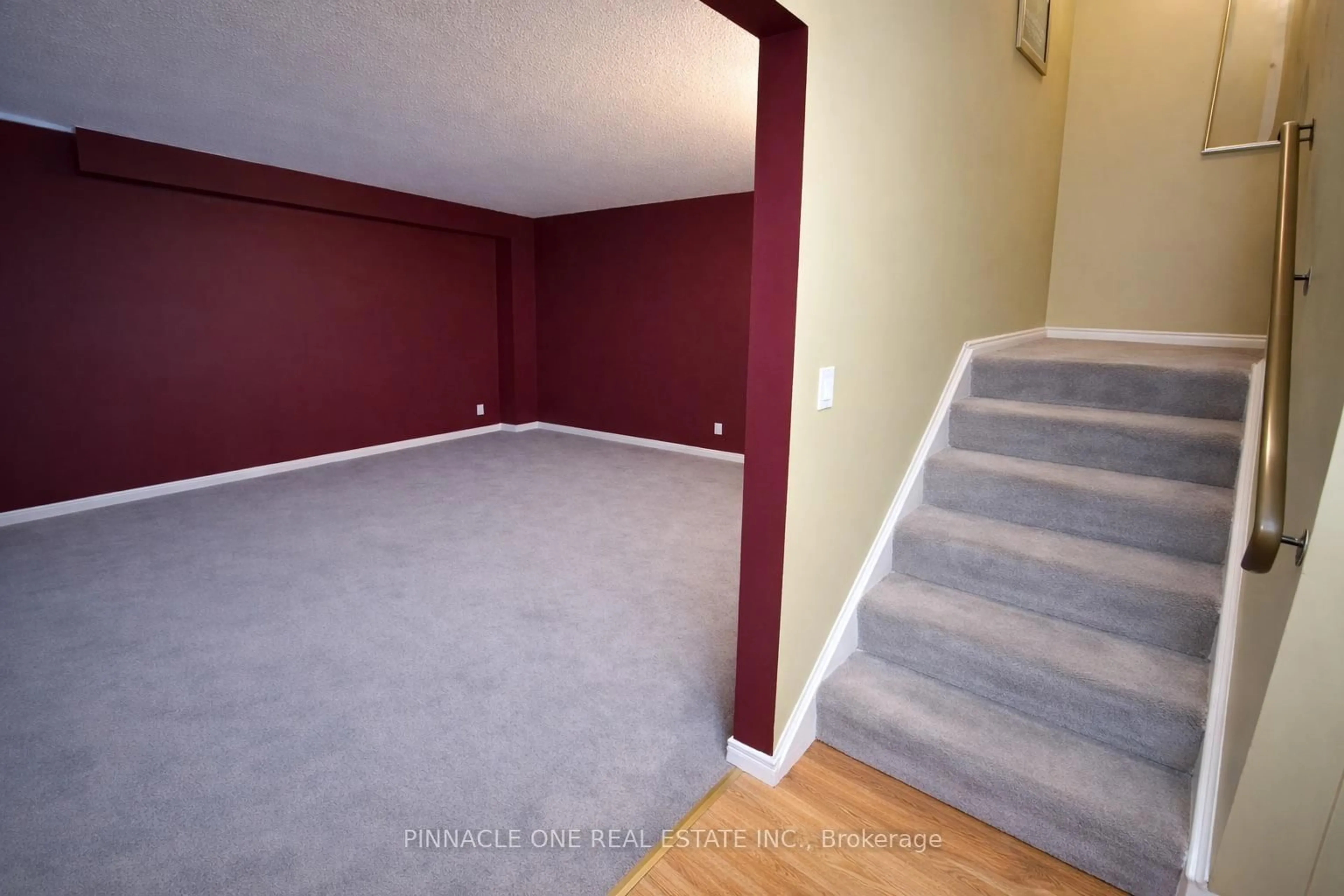 A pic of a room for 230 Northminster Crt, Oshawa Ontario L1G 7M6