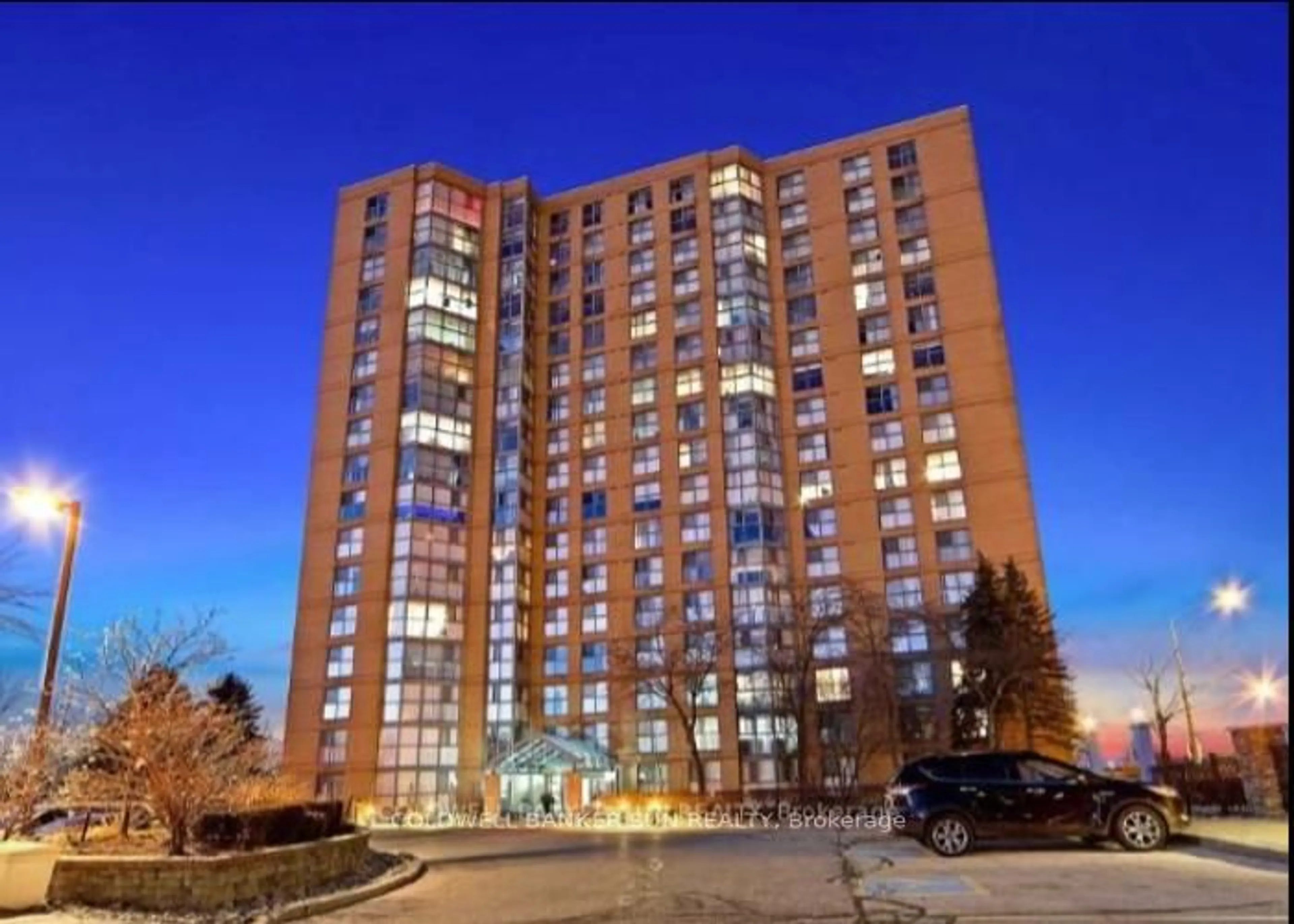 Indoor foyer for 90 Dale Ave #208, Toronto Ontario M1J 3N4