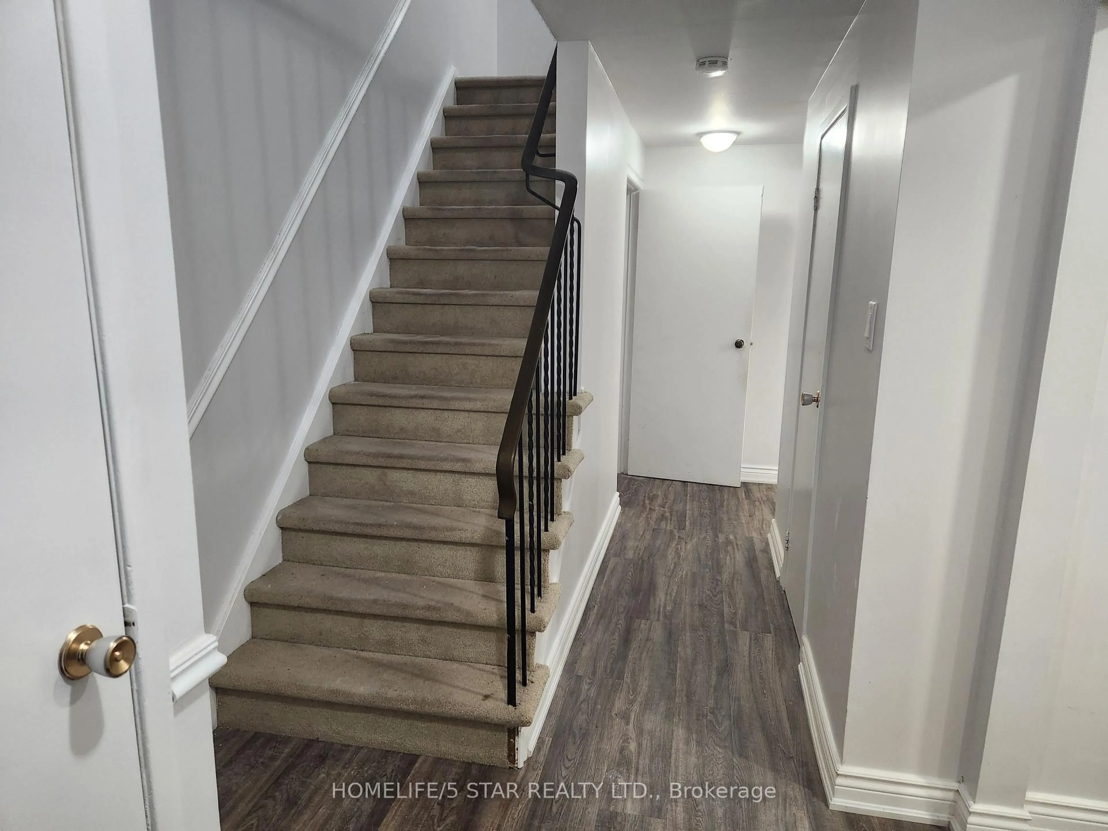 Unknown for 44 ARDGOWAN Cres, Toronto Ontario M1V 1B3