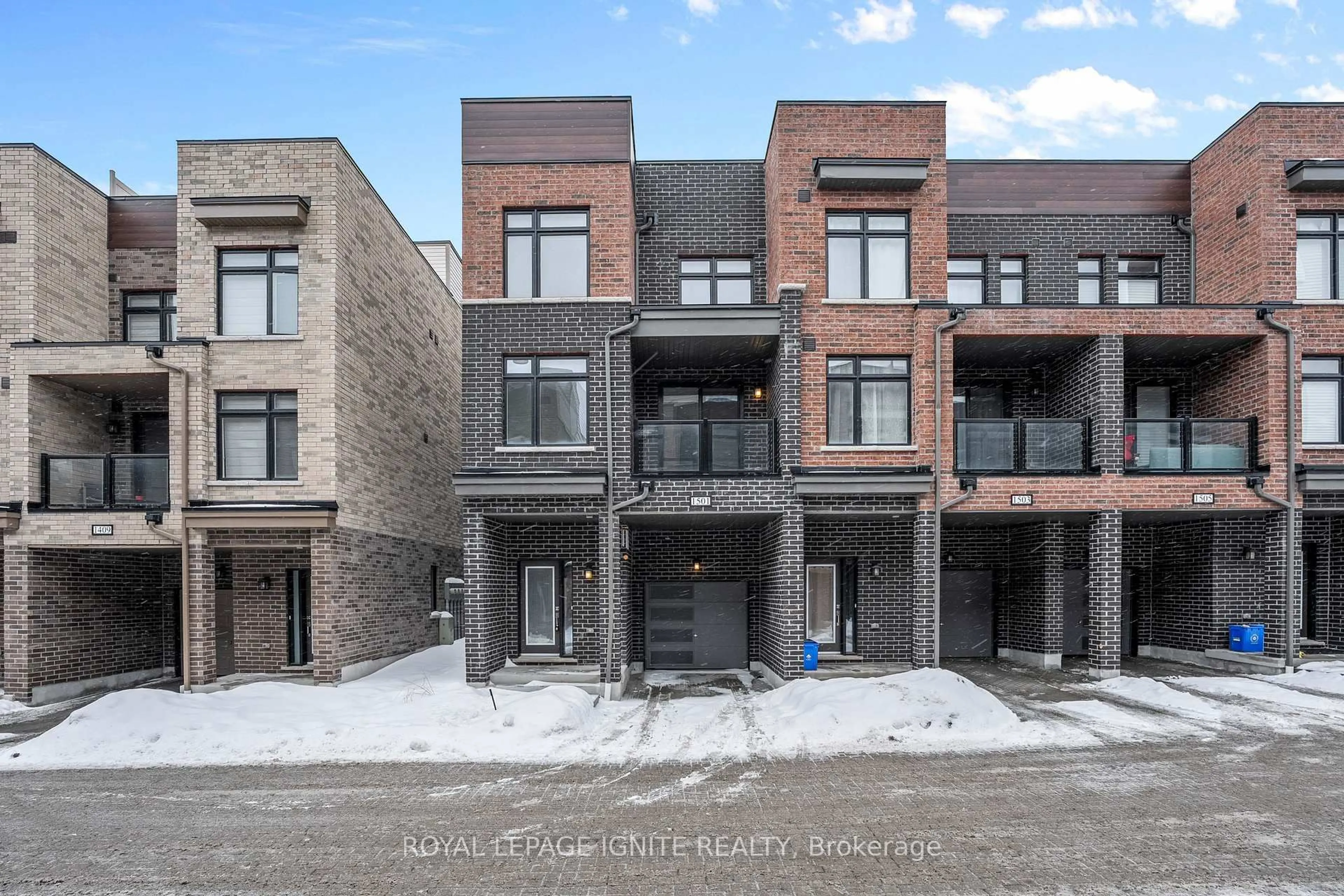 Home with brick exterior material, street for 1865 Pickering Pkwy #1501, Pickering Ontario L1V 0H2