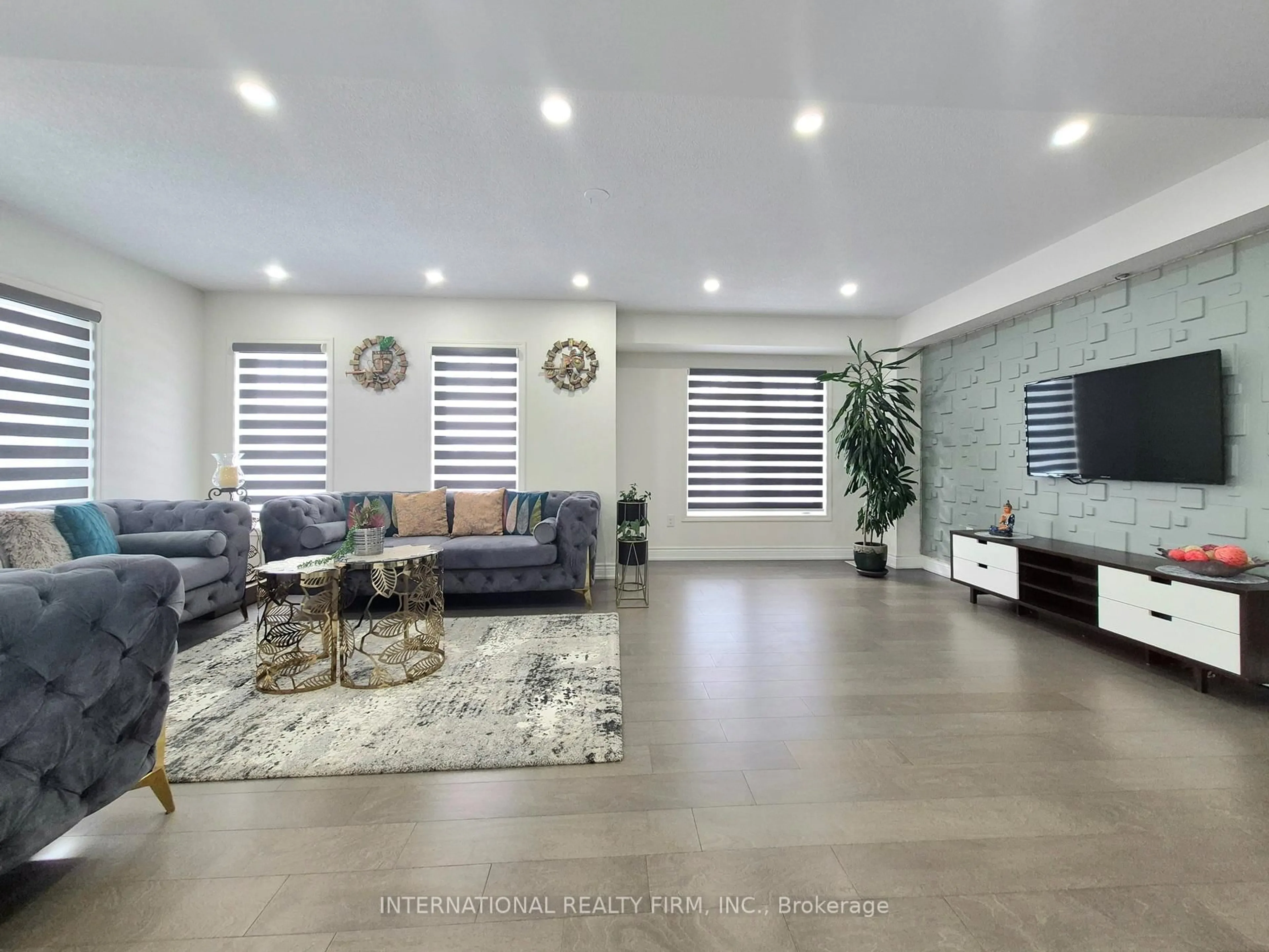 Living room with furniture, unknown for 1 Devineridge Ave, Ajax Ontario L1Z 0T3