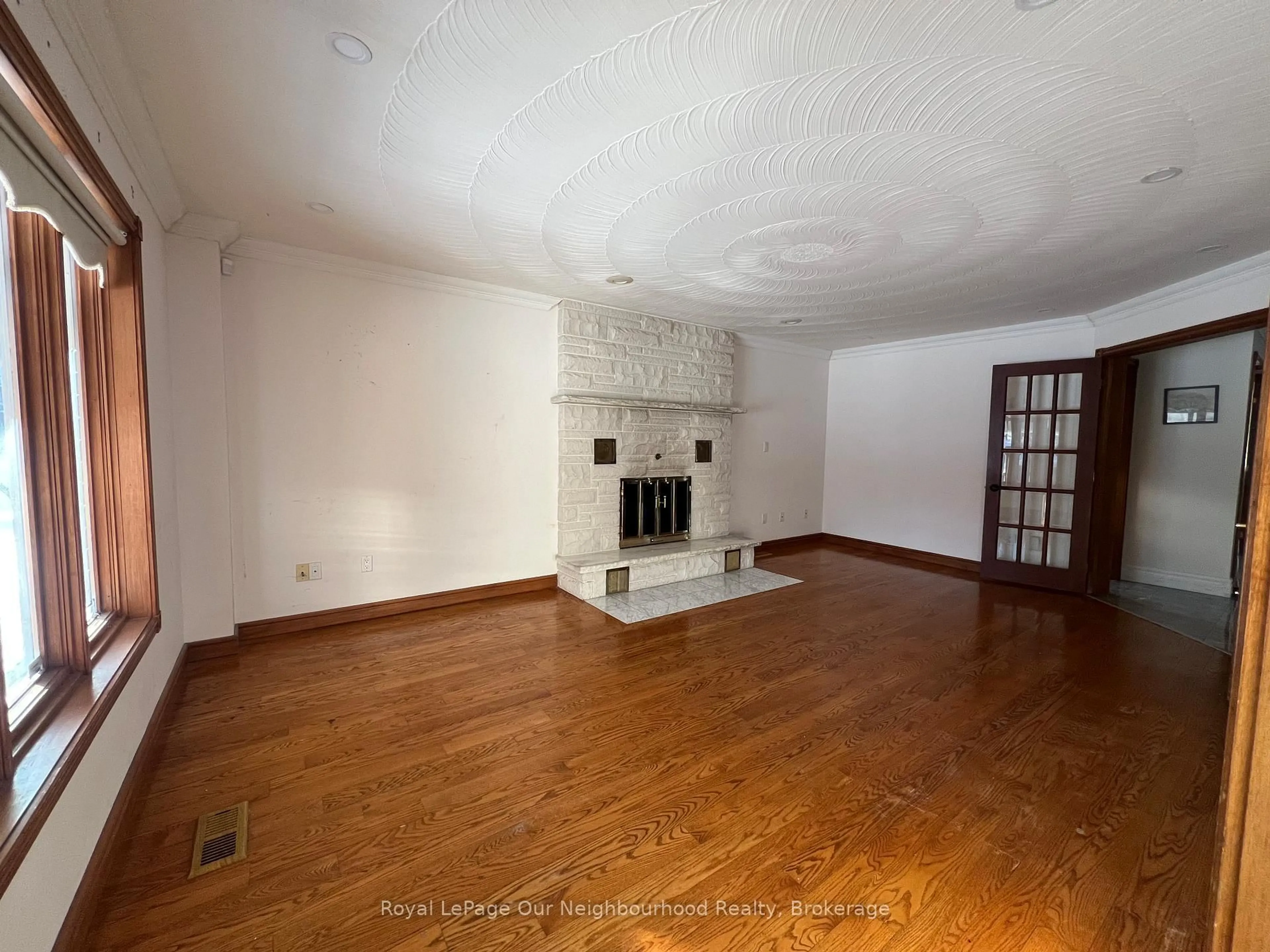 A pic of a room for 79 Elizabeth St, Oshawa Ontario L1J 8H3