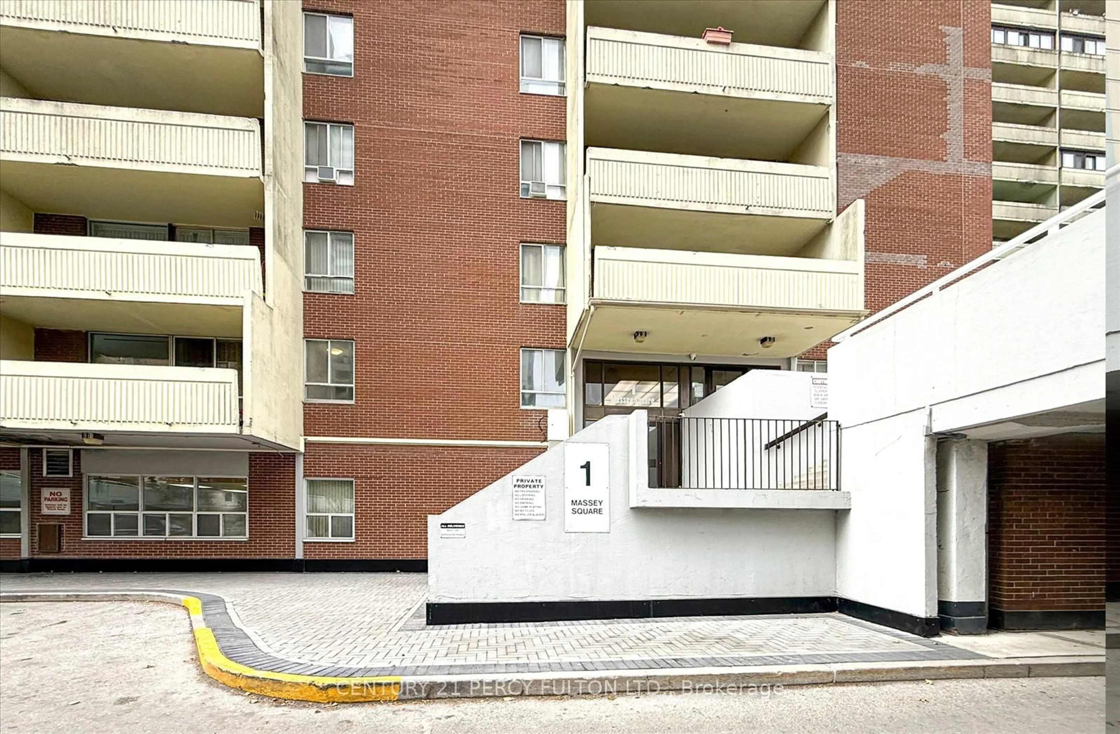 Unknown for 1 Massey Sq #816, Toronto Ontario M4C 5L4