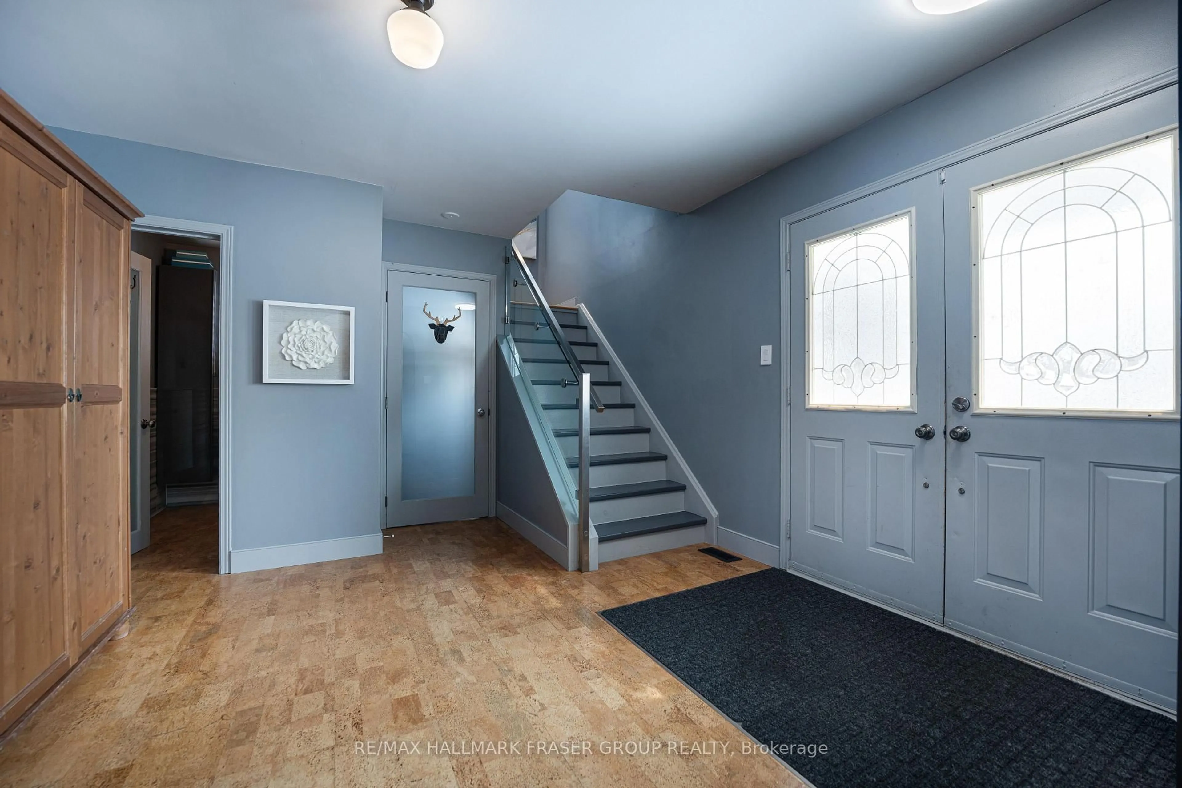 Indoor entryway for 48 Rideout St, Ajax Ontario L1S 1P8