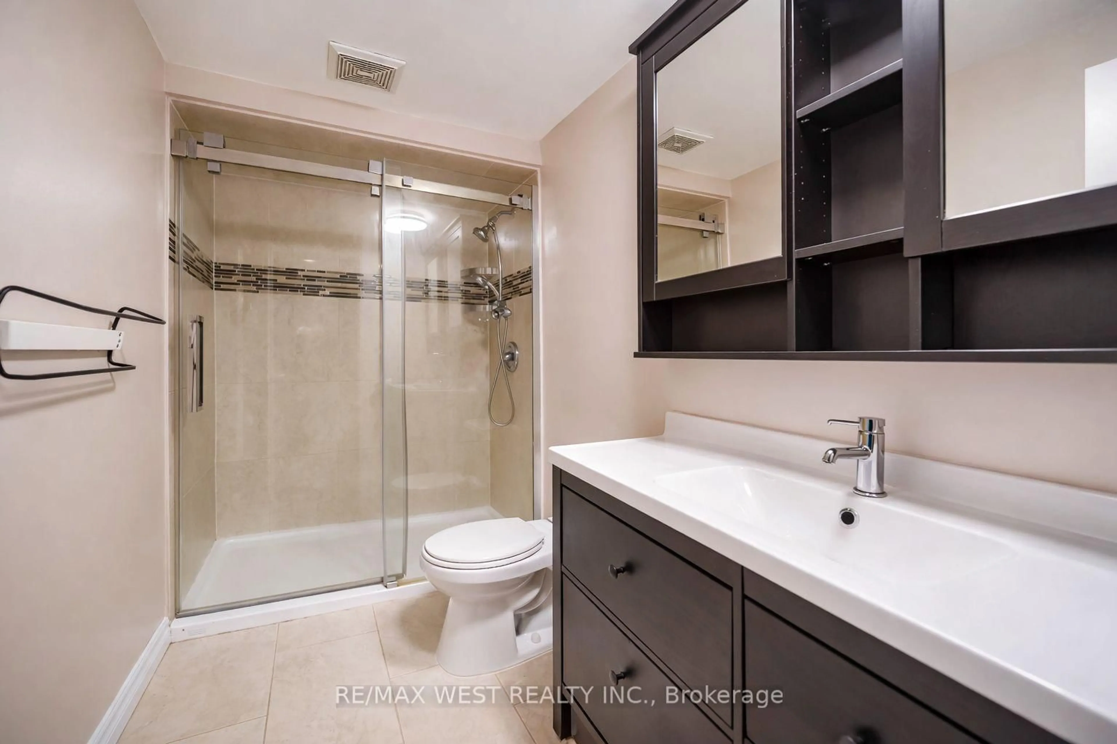 Contemporary bathroom, ceramic/tile floor for 114 Courtlands Dr, Toronto Ontario M1B 4M7