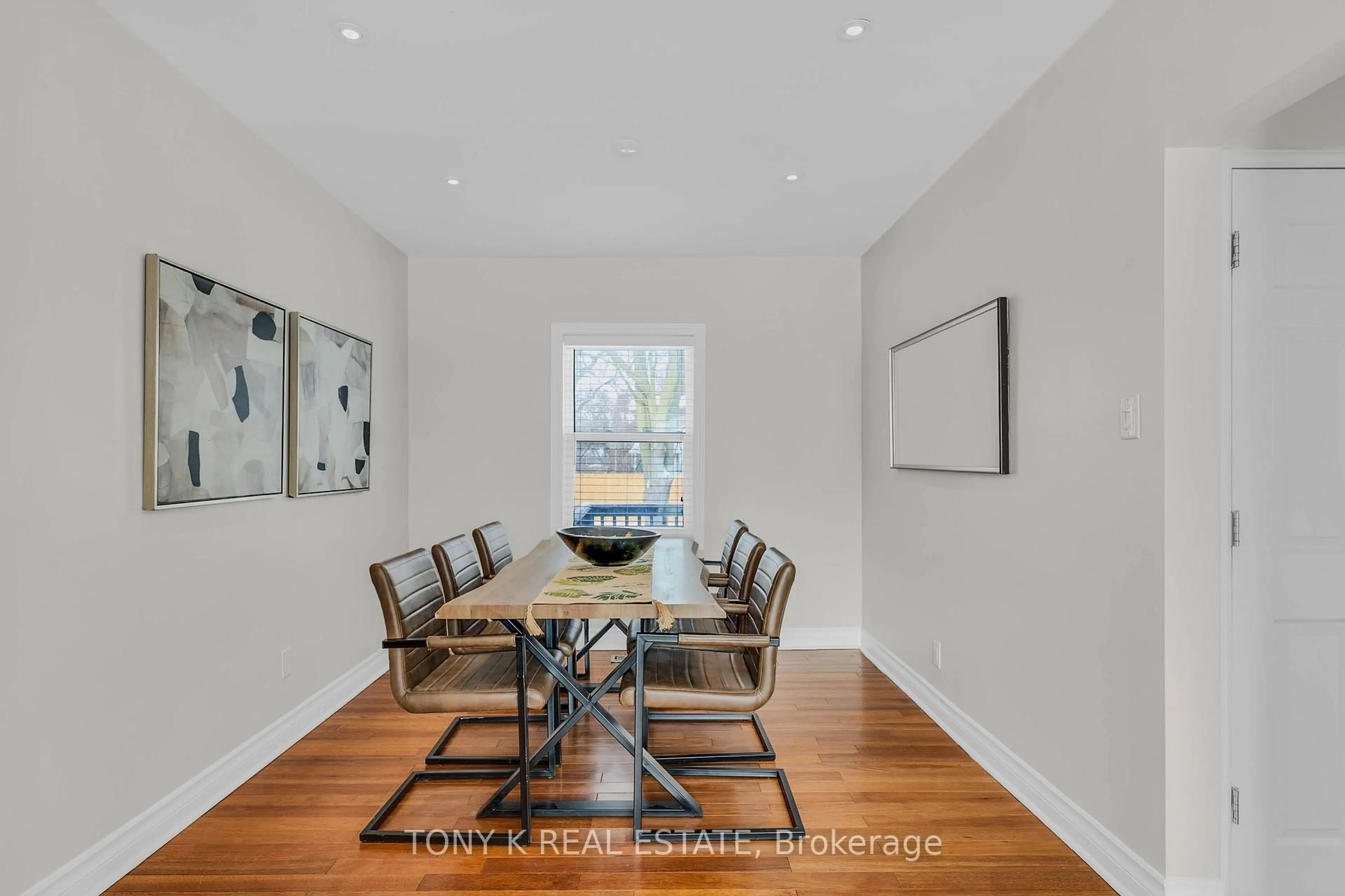 Dining room, wood/laminate floor for 20 Singleton Rd, Toronto Ontario M1R 1H9