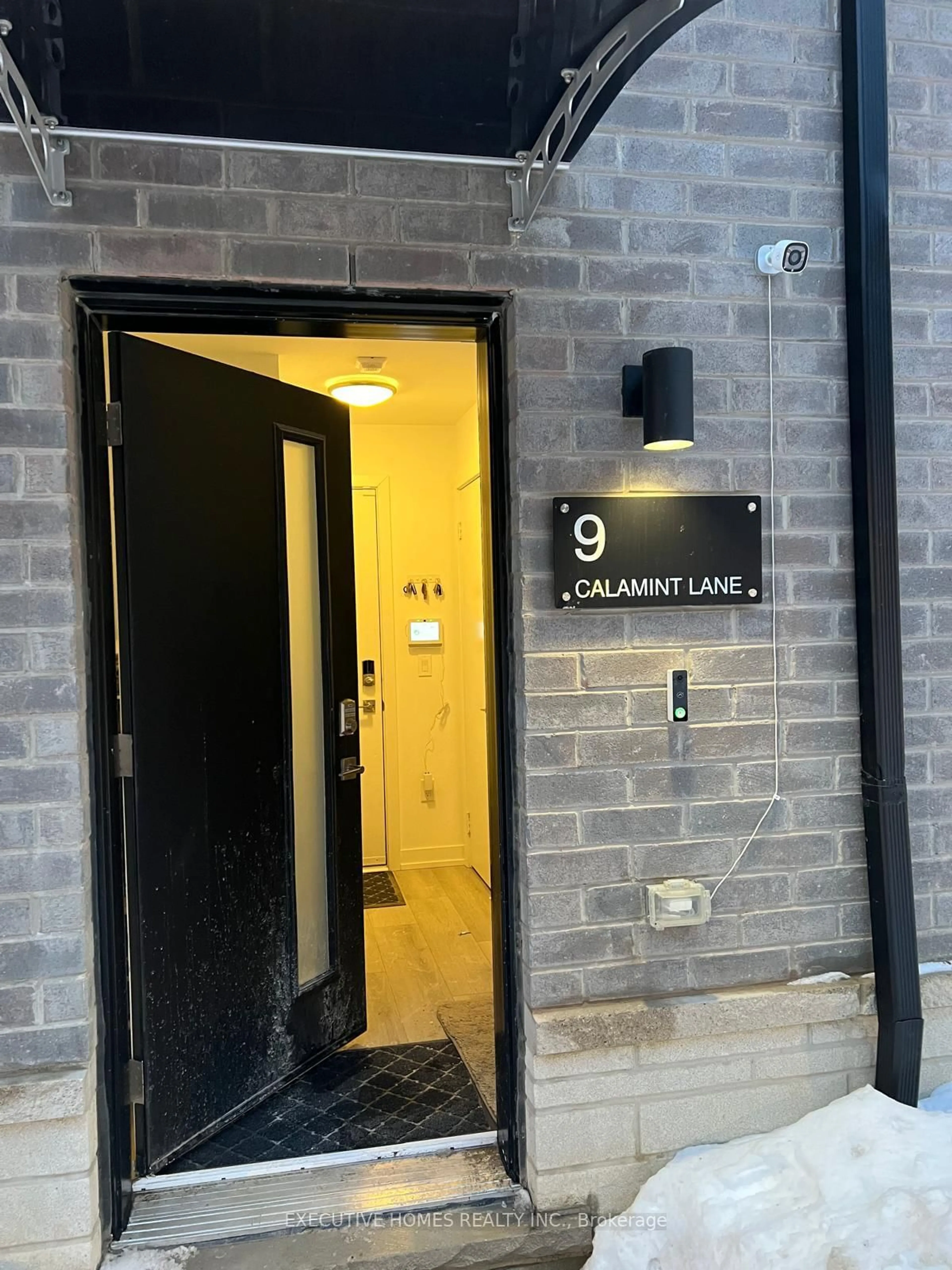 Lobby for 9 Calamint Lane, Toronto Ontario M1W 2H1