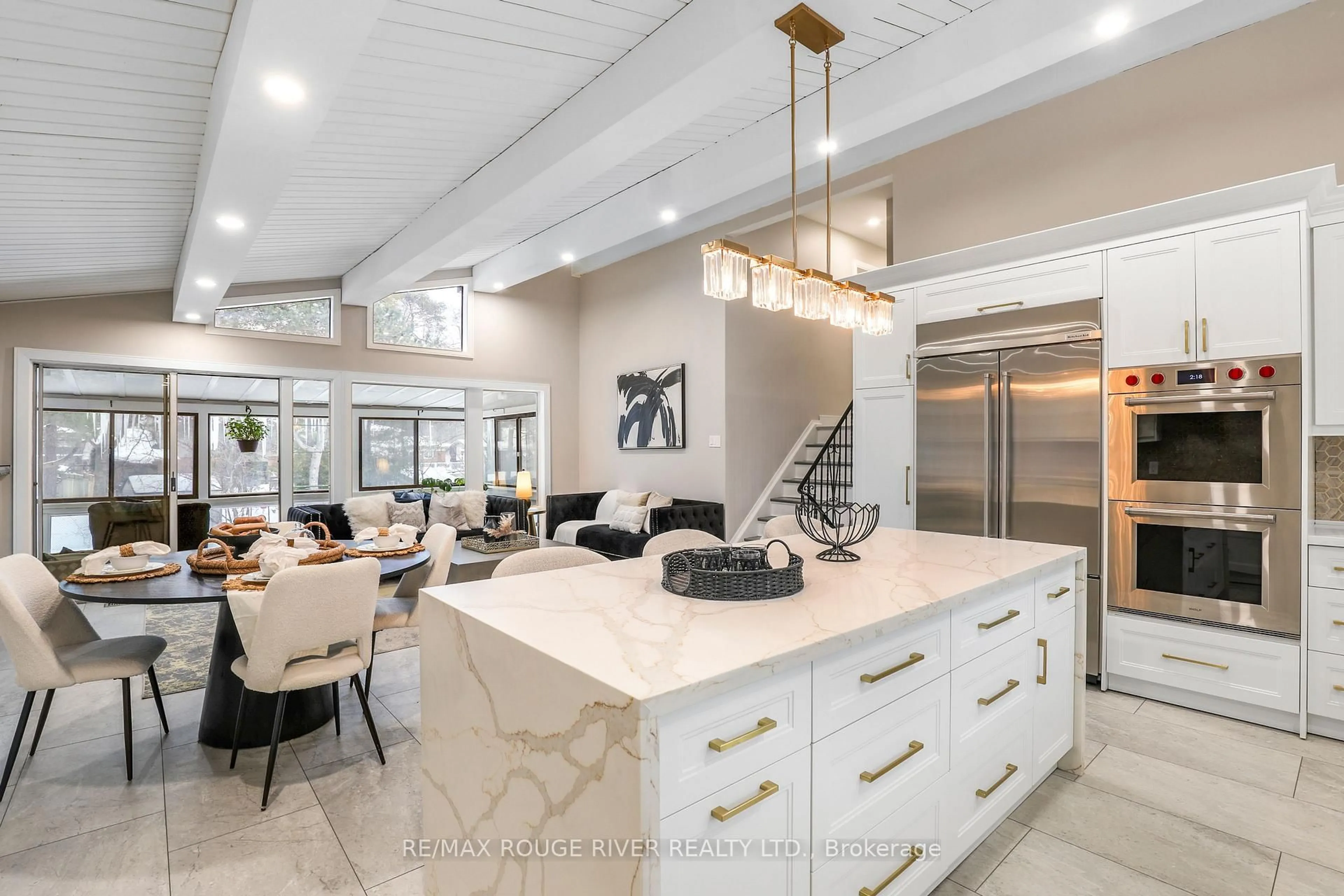 Open concept kitchen, ceramic/tile floor for 287 Pendermere Pkwy, Toronto Ontario M1C 2S9