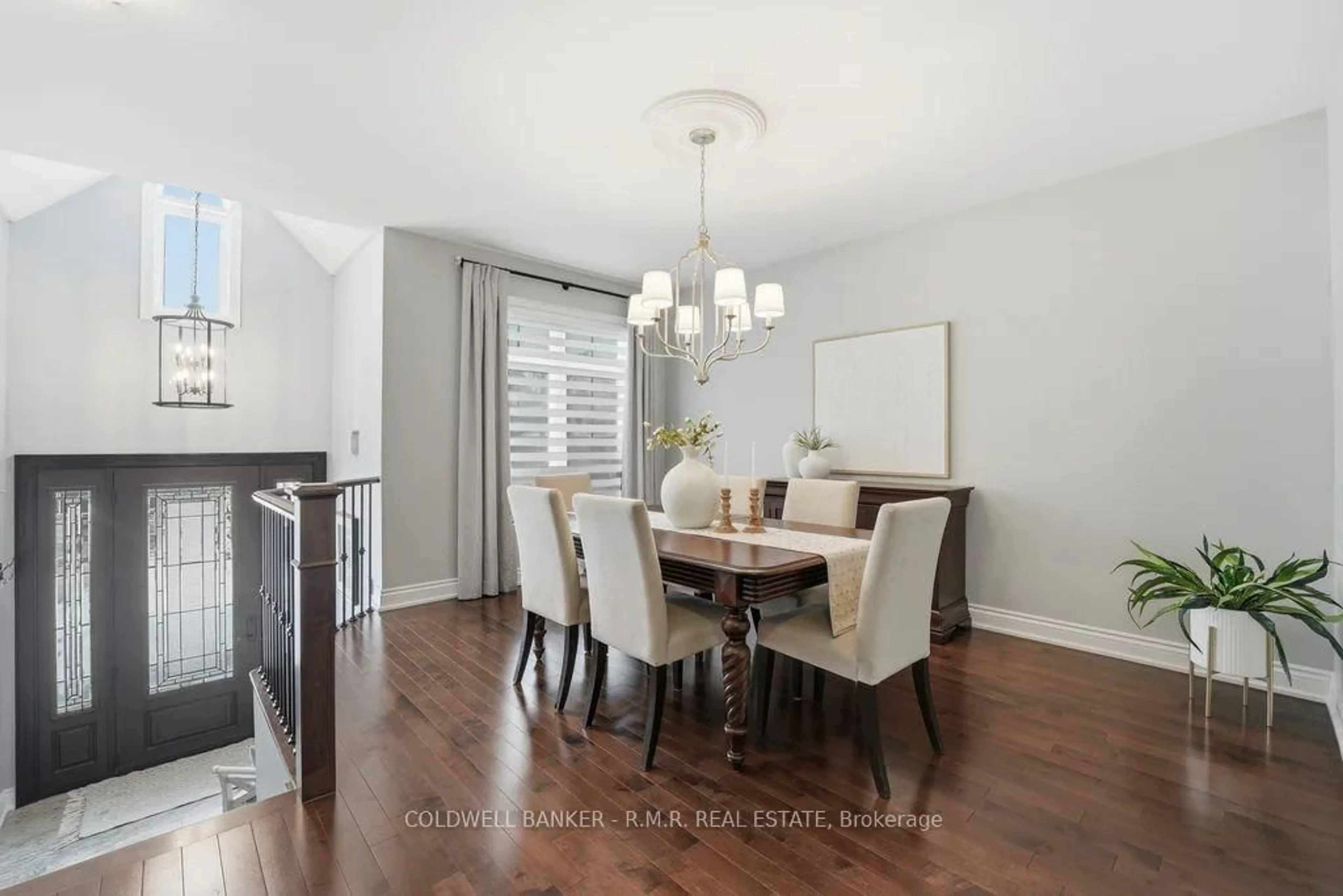 Dining room, wood/laminate floor for 103 Wycombe St, Whitby Ontario L1M 0H4