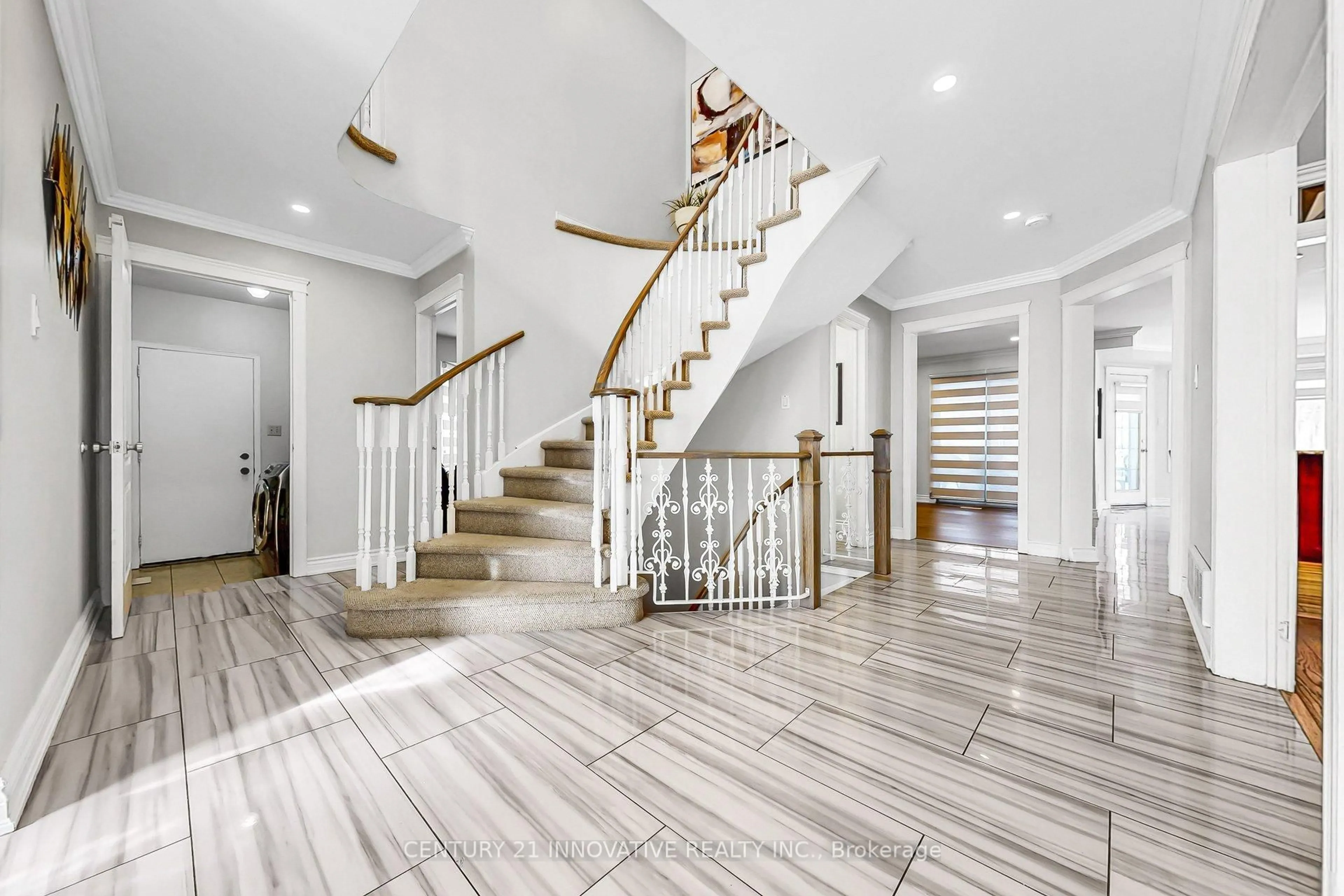 Unknown for 26 Wigston Crt, Whitby Ontario L1R 2B9