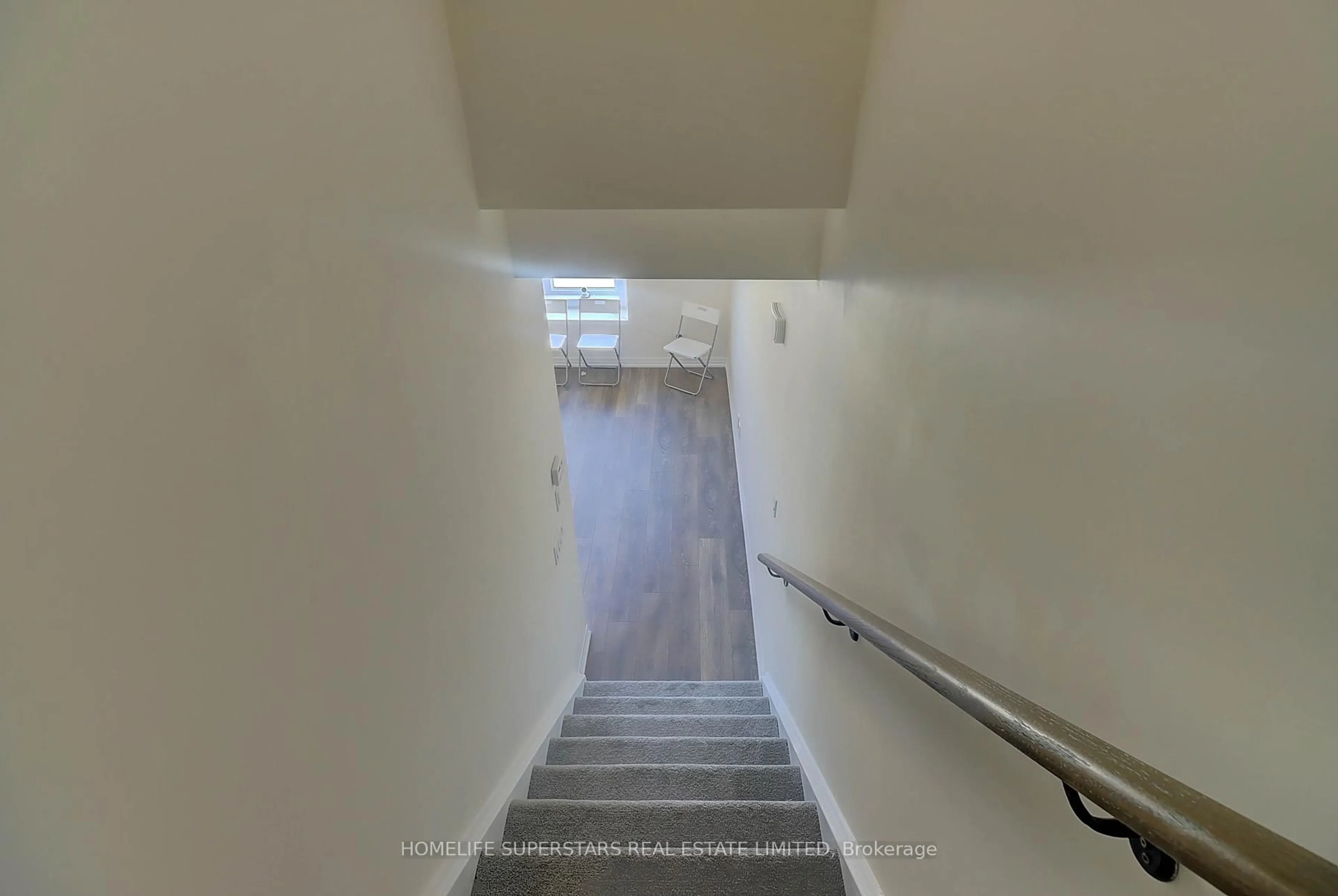 Stairs for 2635 William Jackson Dr #1309, Pickering Ontario L1X 0L6
