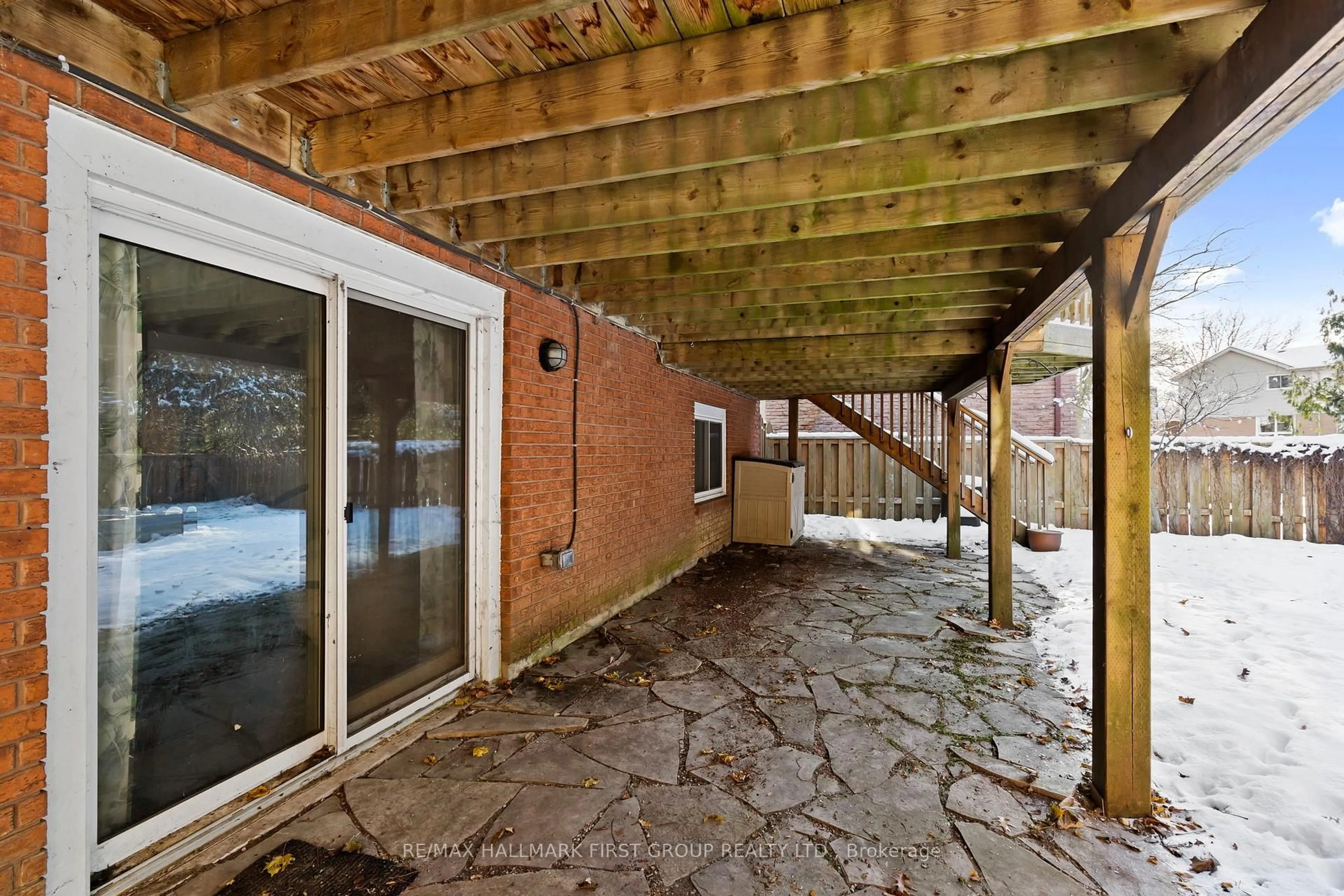 Patio, street for 1742 Ada Crt, Pickering Ontario L1V 2Z1