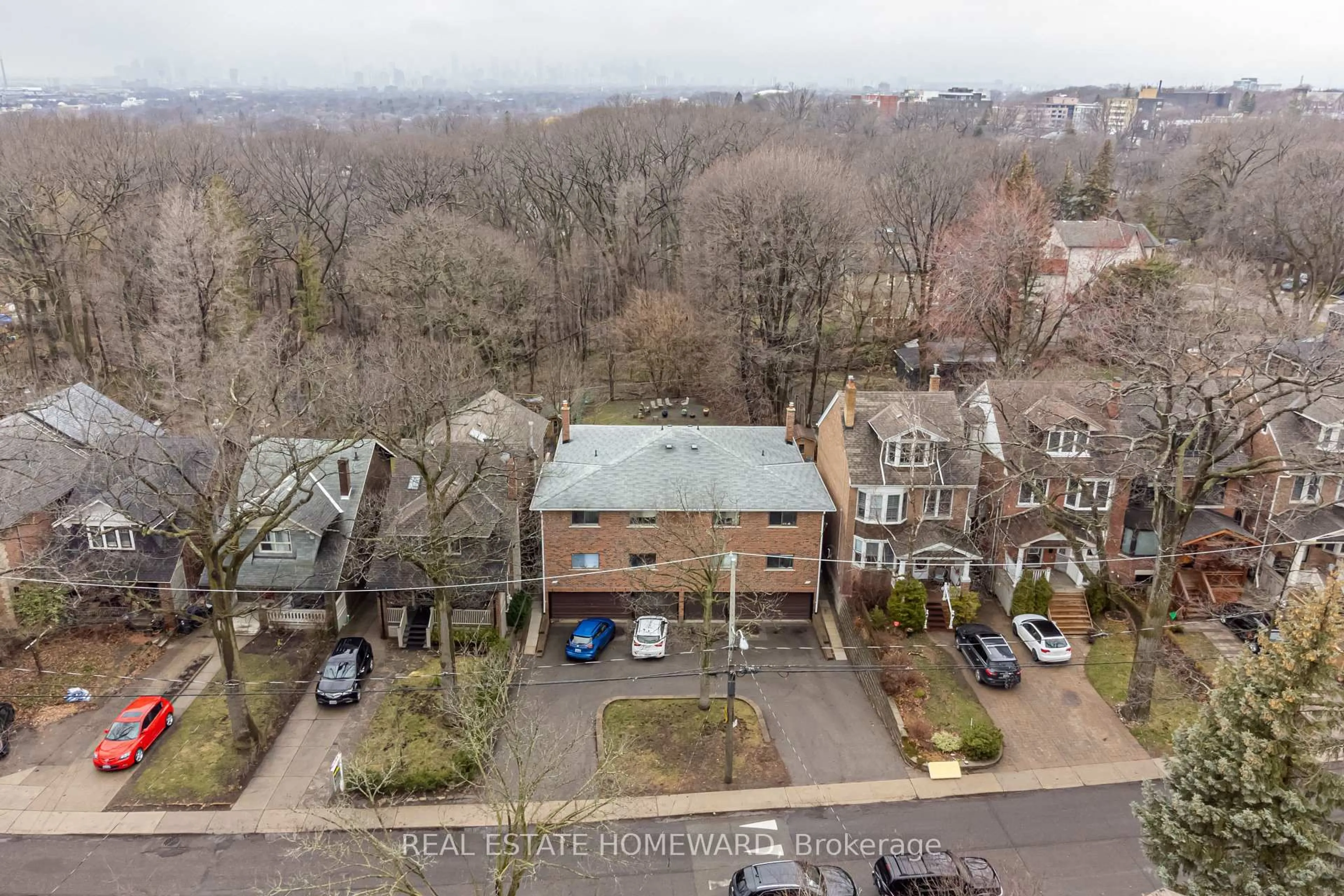 A pic from outside/outdoor area/front of a property/back of a property/a pic from drone, unknown for 176/178 Balsam Ave, Toronto Ontario M4E 3C1