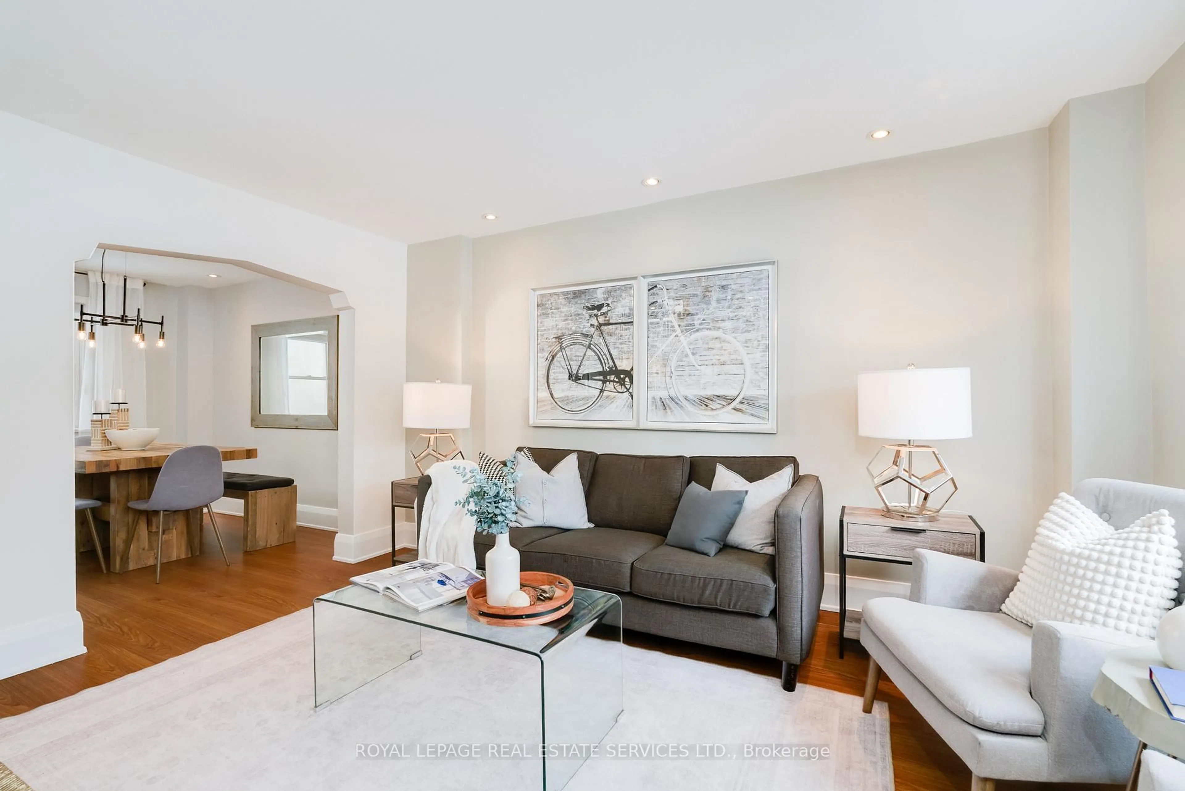 Living room with furniture, unknown for 110B Hollis Ave, Toronto Ontario M1N 2C8