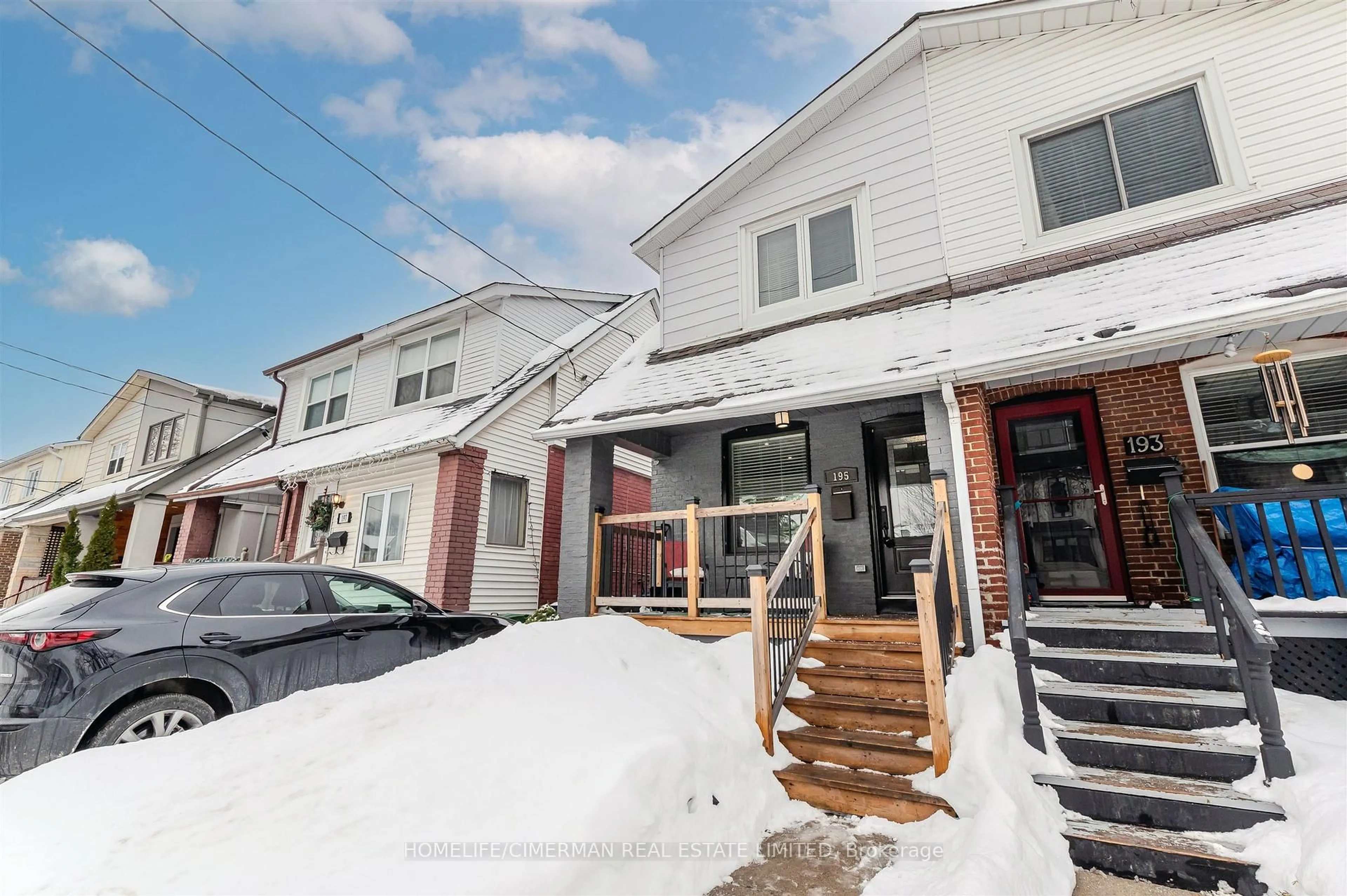 Patio, street for 195 Torrens Ave, Toronto Ontario M4J 2P6