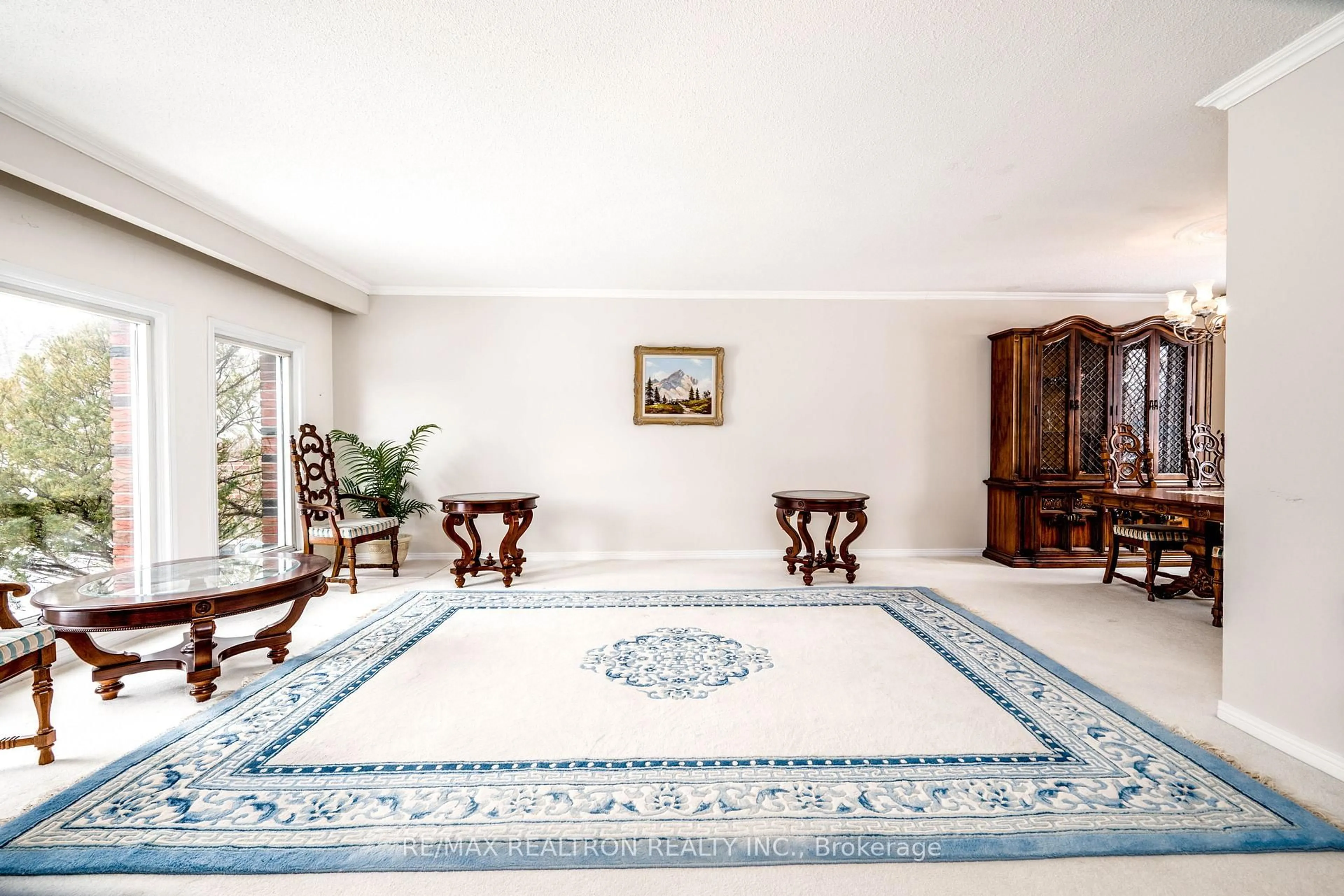 Indoor foyer for 9 Eastlea Cres, Toronto Ontario M1T 3A5