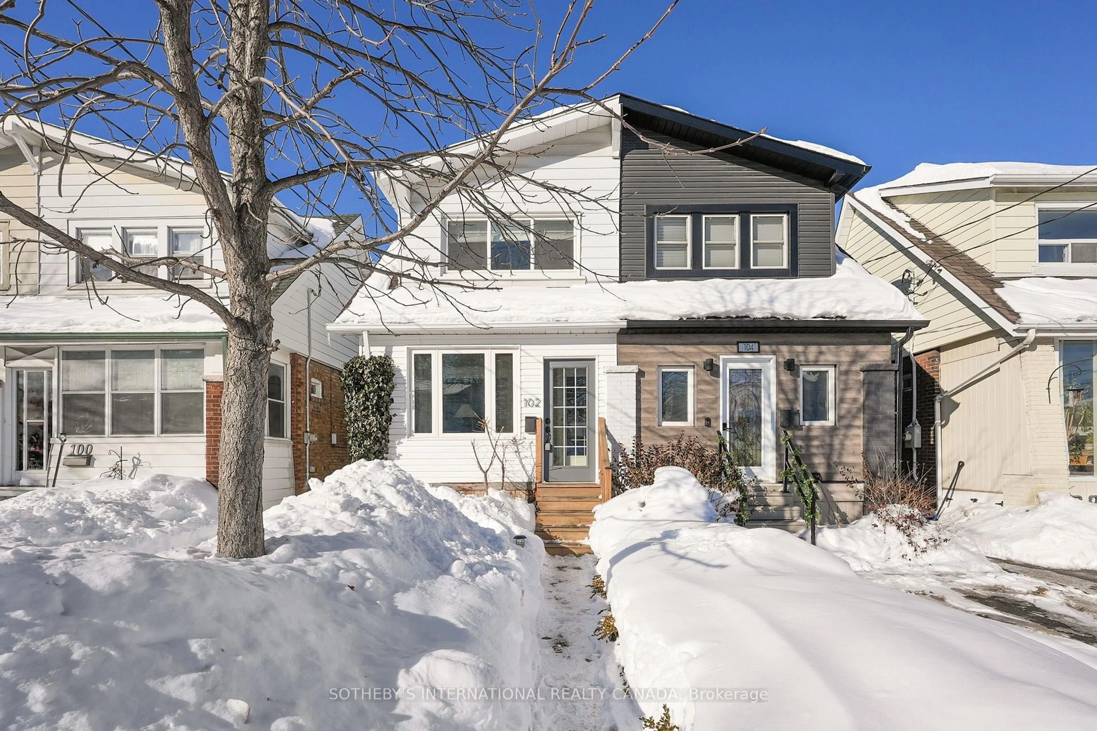 Unknown for 102 Mortimer Ave, Toronto Ontario M4K 2A1