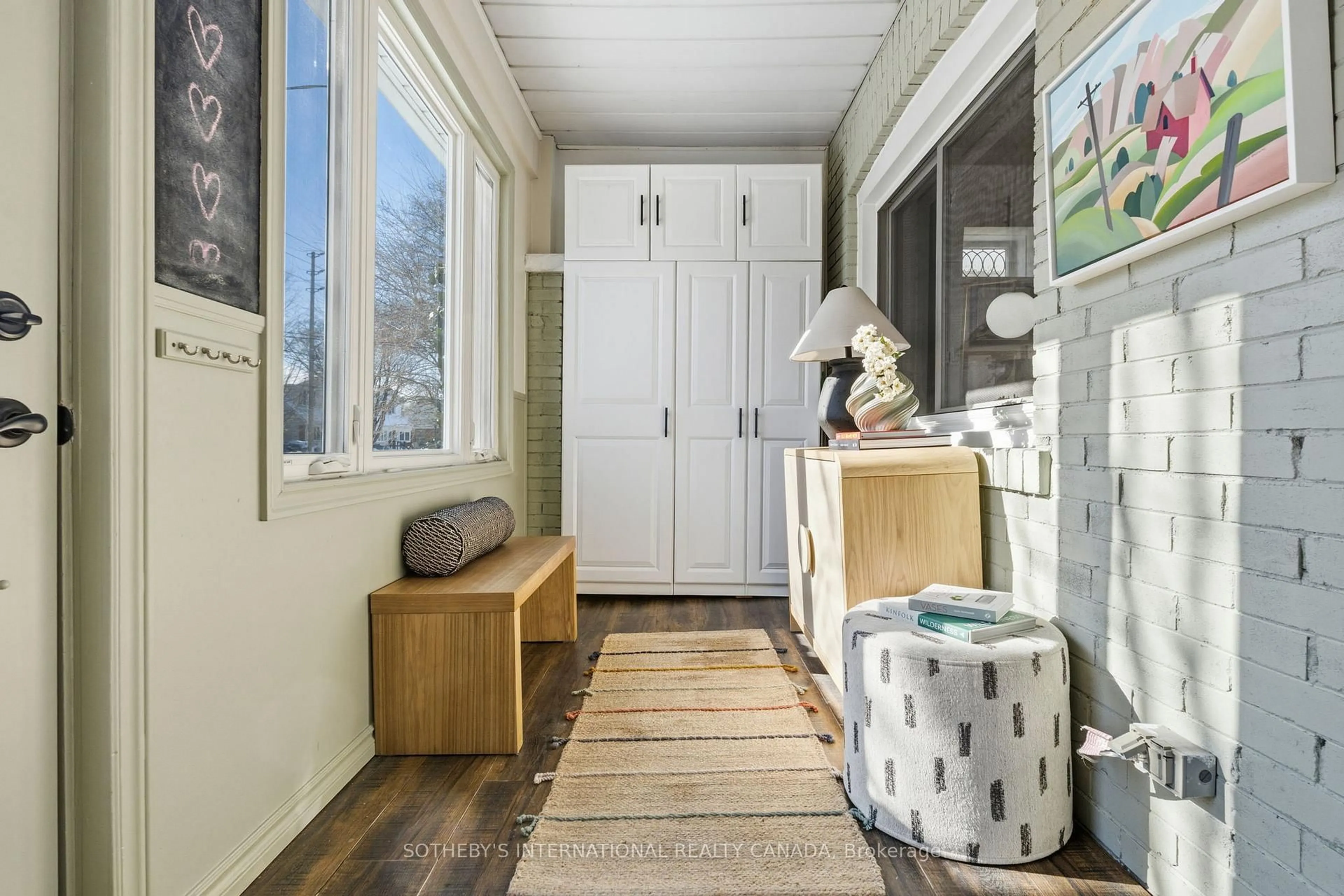 Indoor entryway for 102 Mortimer Ave, Toronto Ontario M4K 2A1