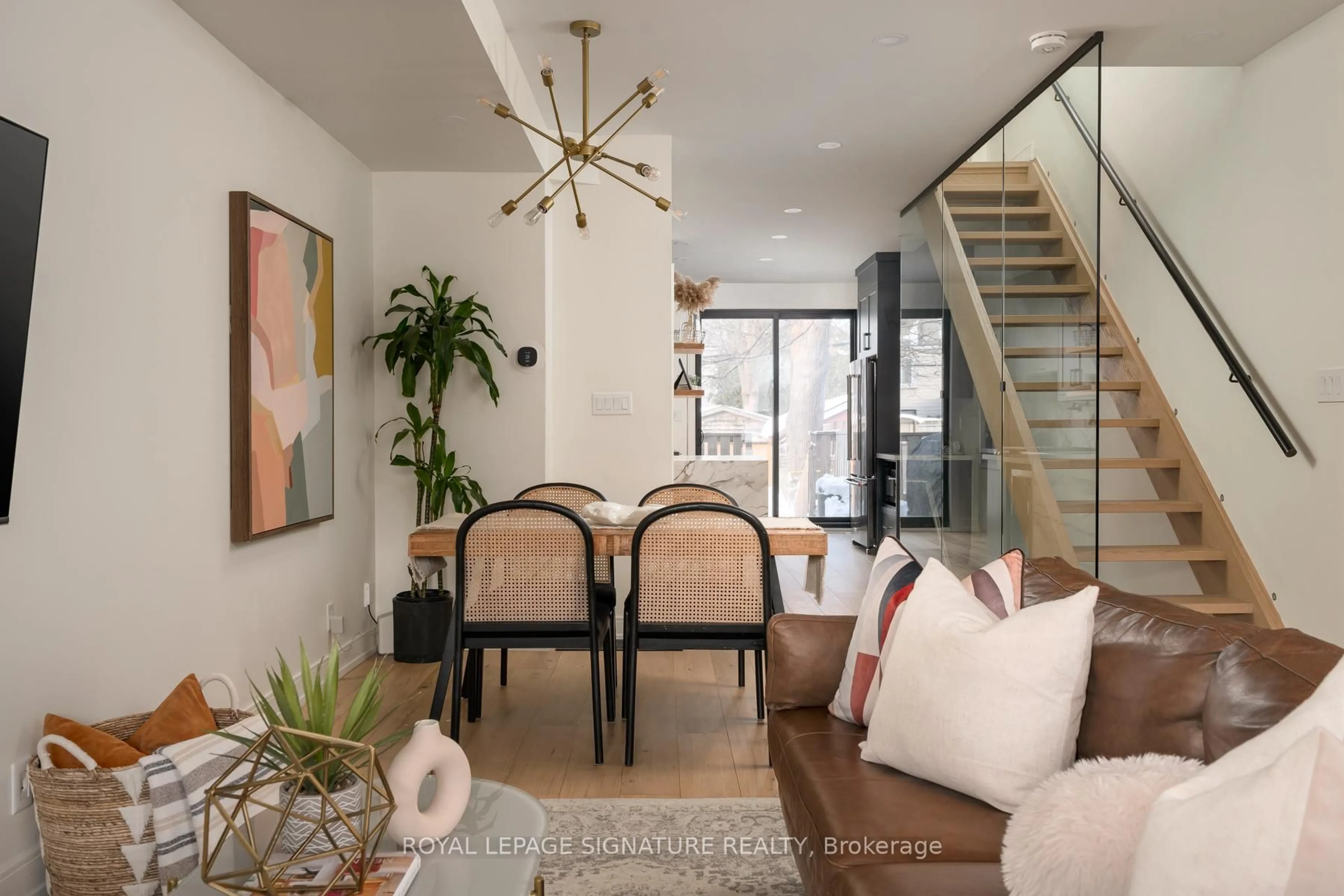 Unknown for 26 Pape Ave, Toronto Ontario M4M 2V6