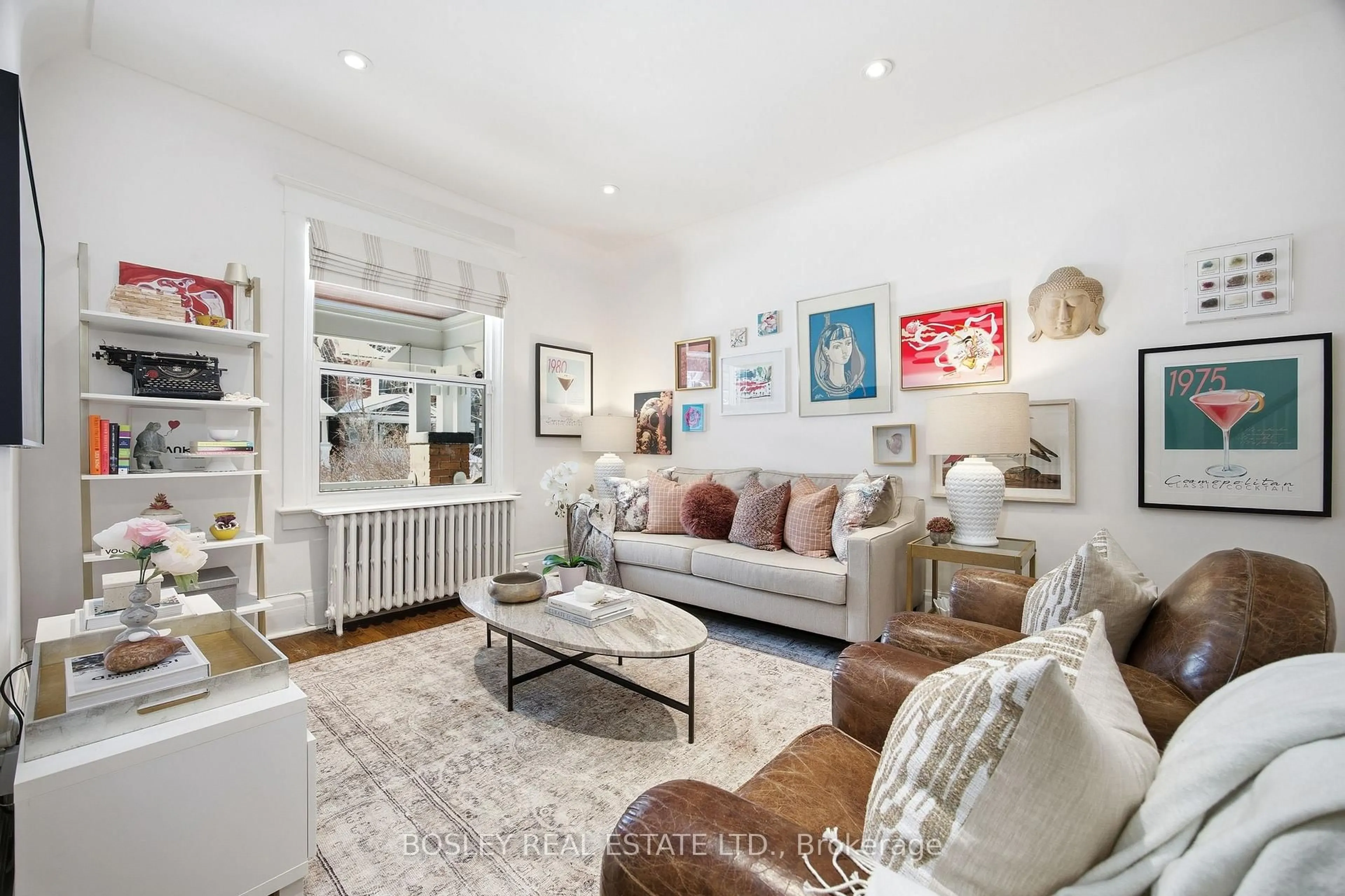 Living room with furniture, unknown for 119 Arundel Ave, Toronto Ontario M4K 3A3