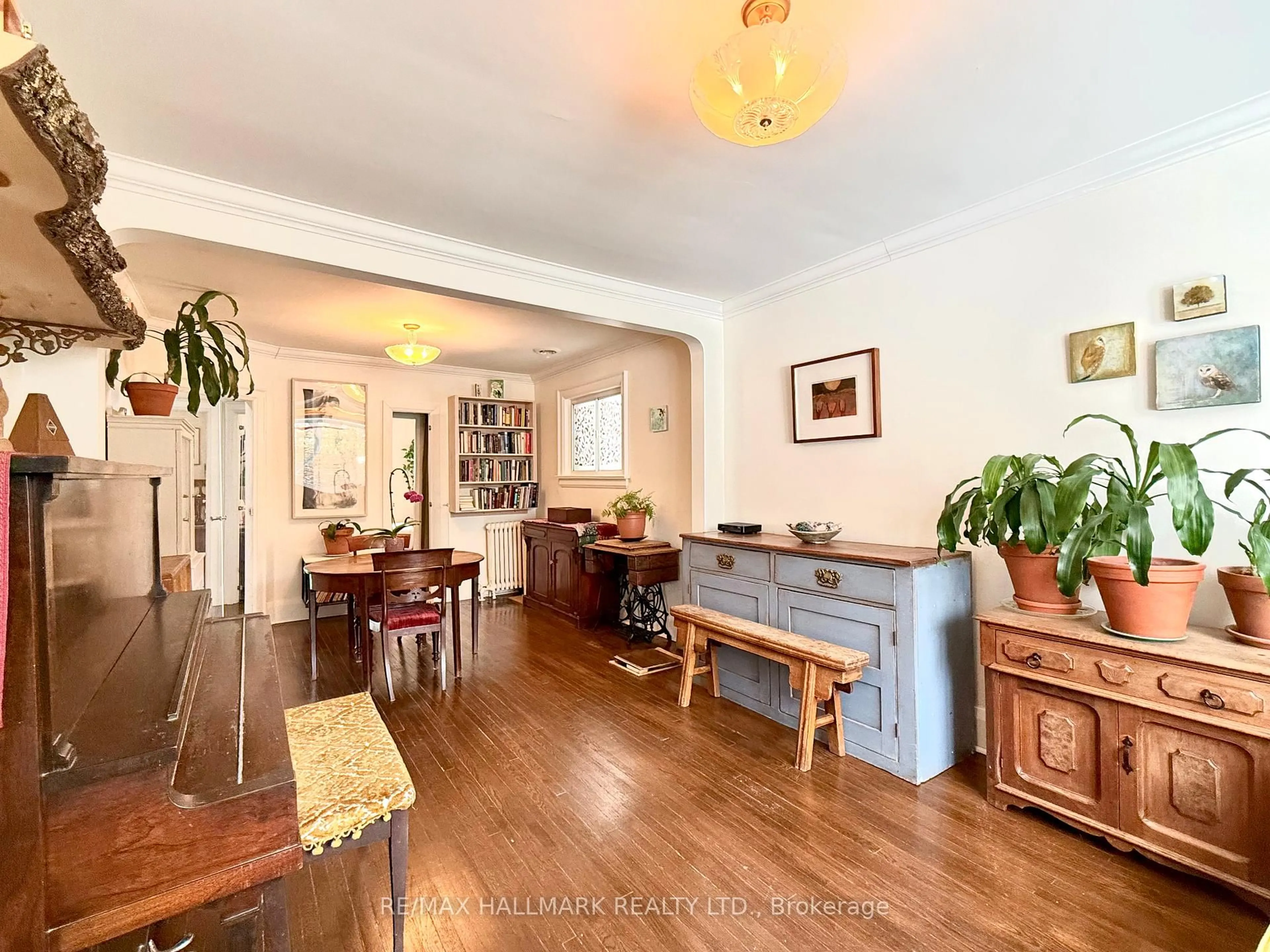 Dining room, unknown for 41 Richard Ave, Toronto Ontario M4L 1W8