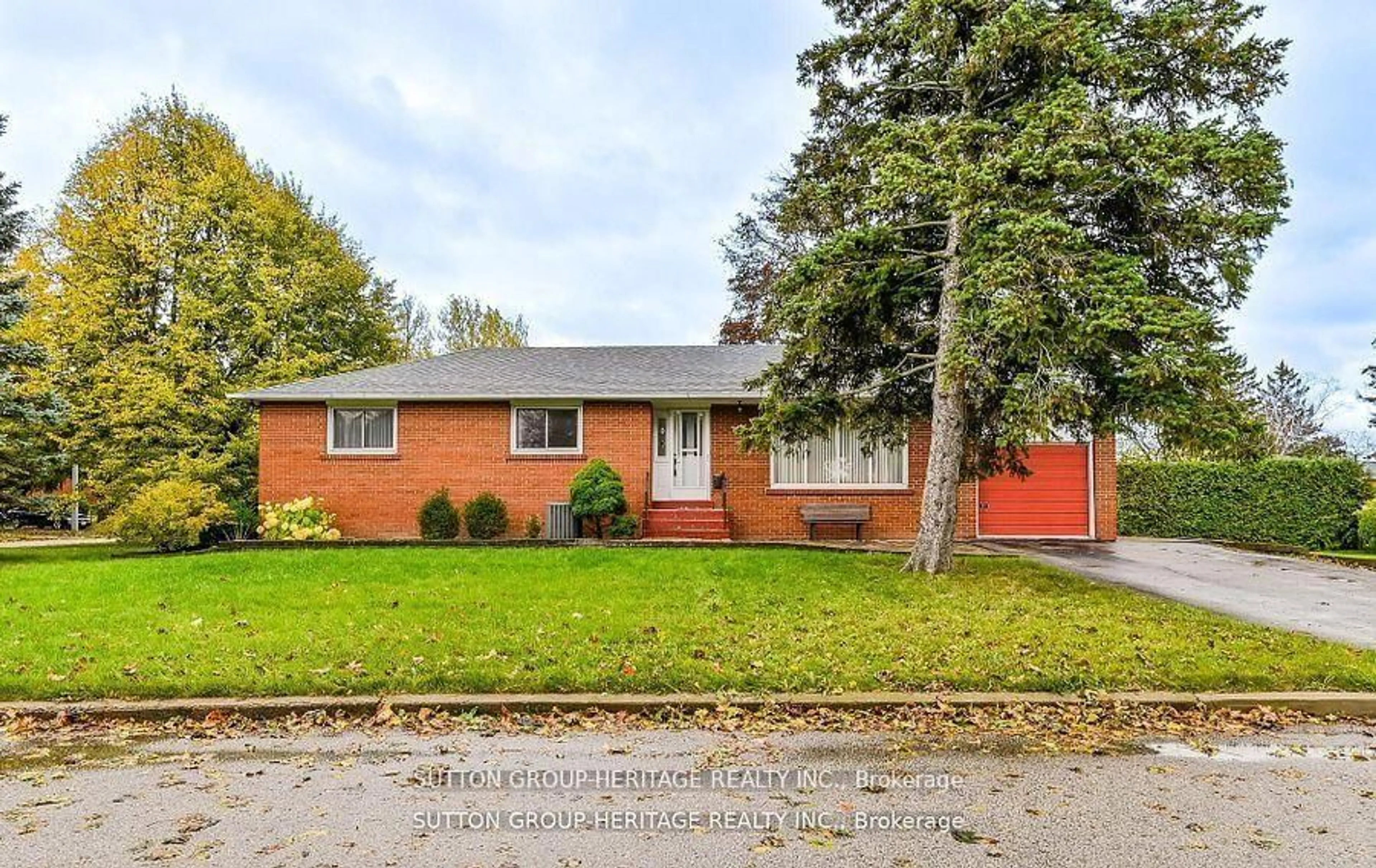 Home with brick exterior material, street for 40 Hills Rd, Ajax Ontario L1S 2W4