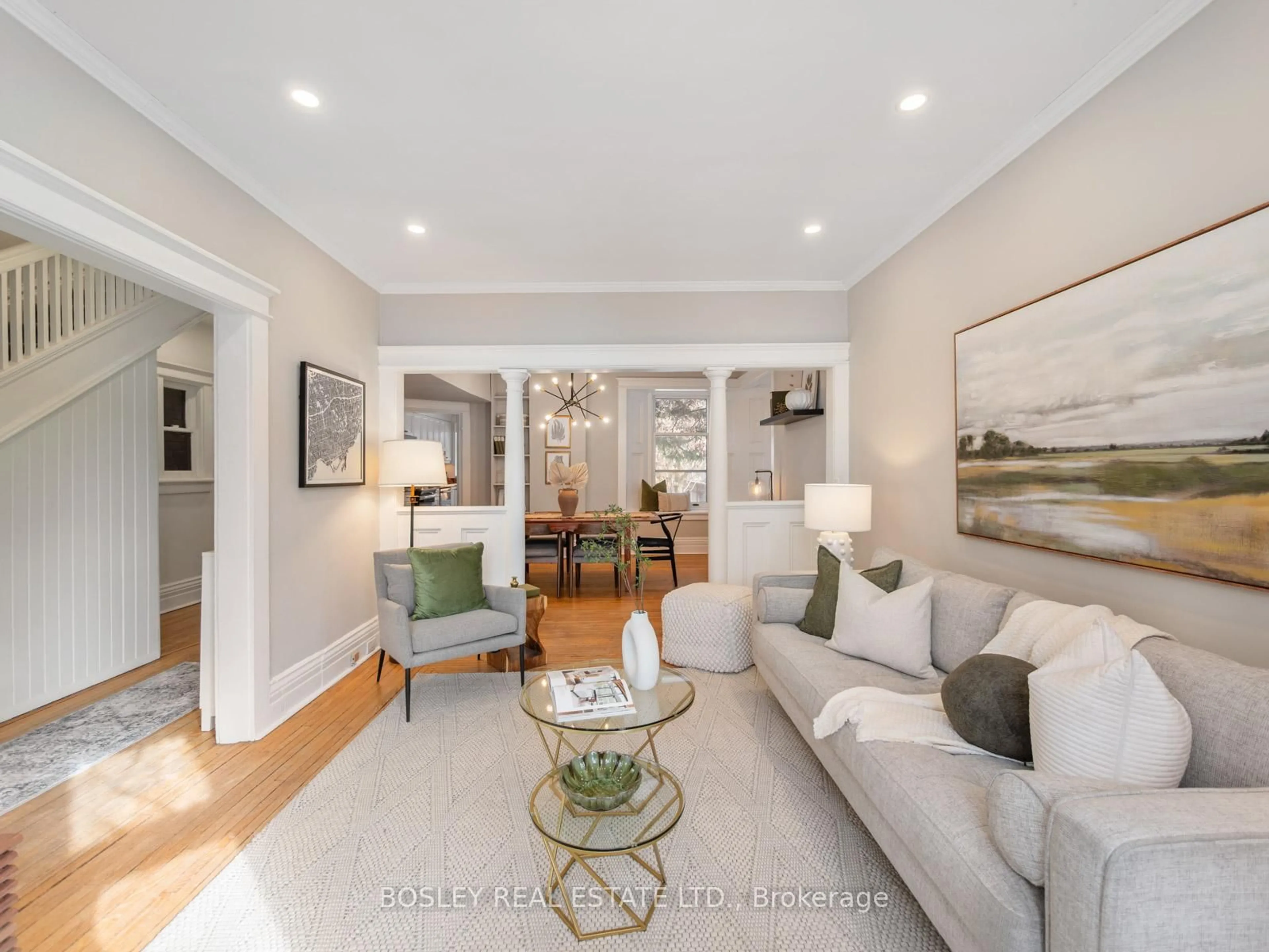 Living room with furniture, unknown for 43 Bellefair Ave, Toronto Ontario M4L 3T7