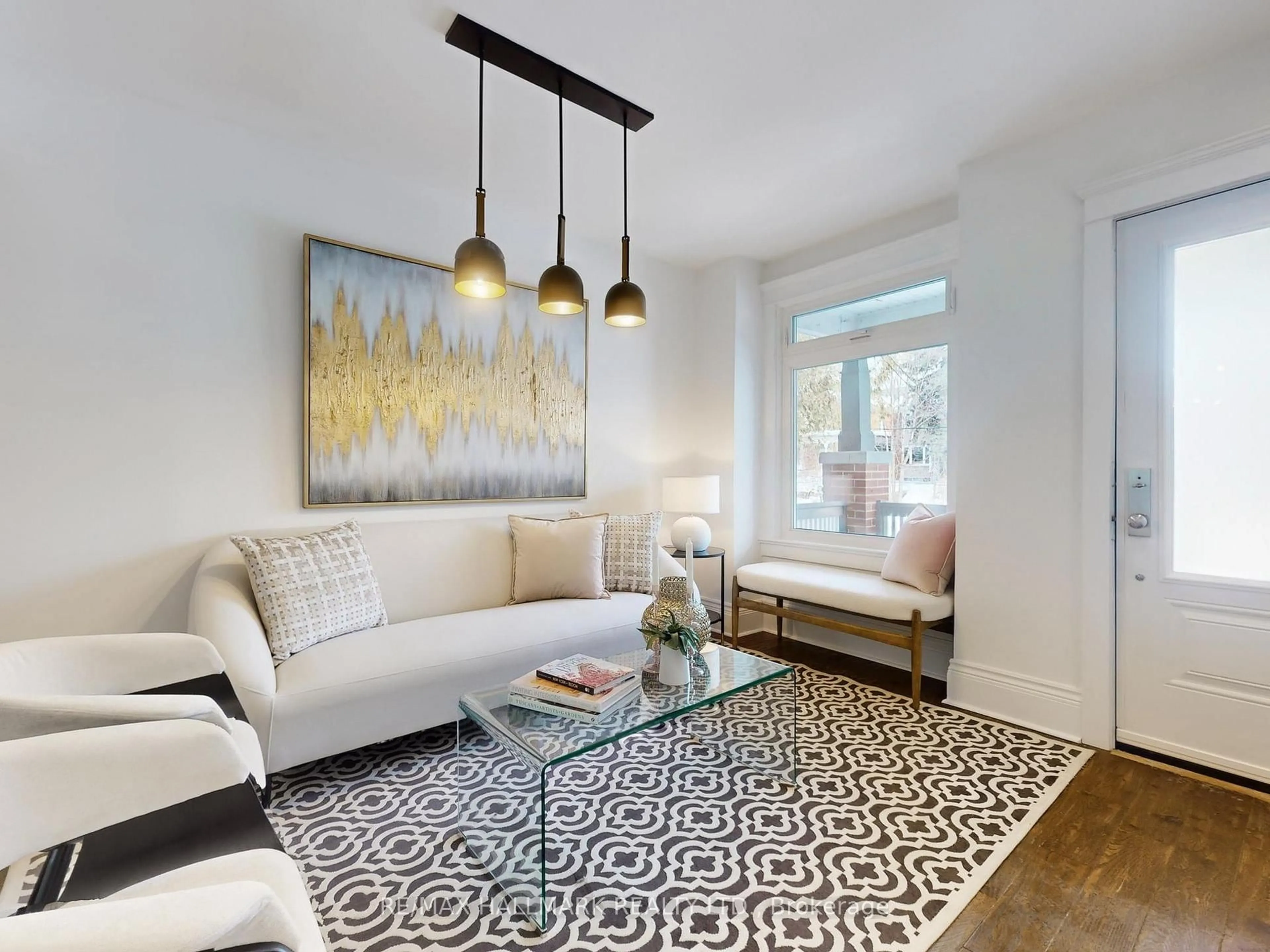 Living room with furniture, unknown for 614 Woodbine Ave, Toronto Ontario M4E 2J1