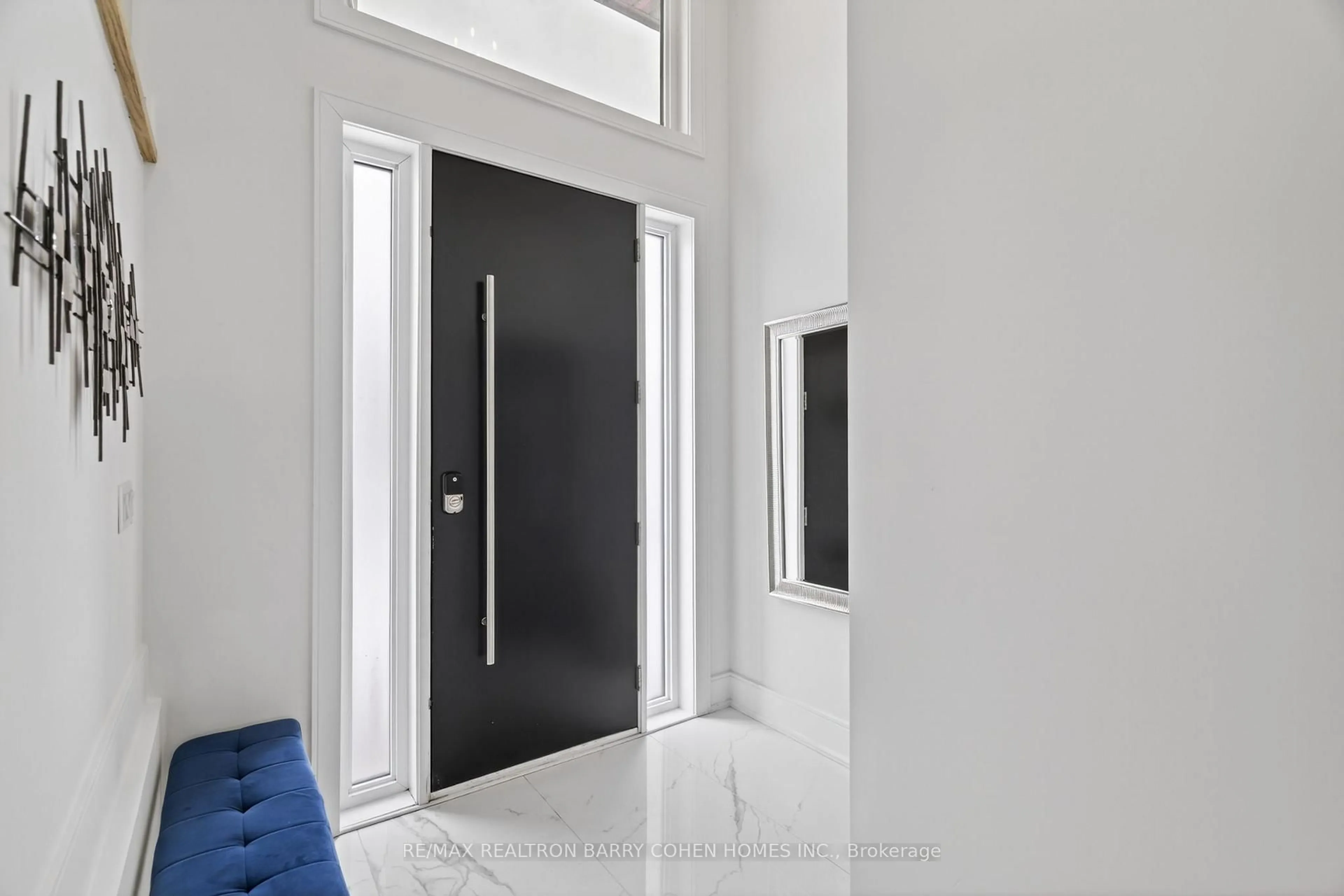 Indoor entryway for 149A Westbourne Ave, Toronto Ontario M1L 2Y9