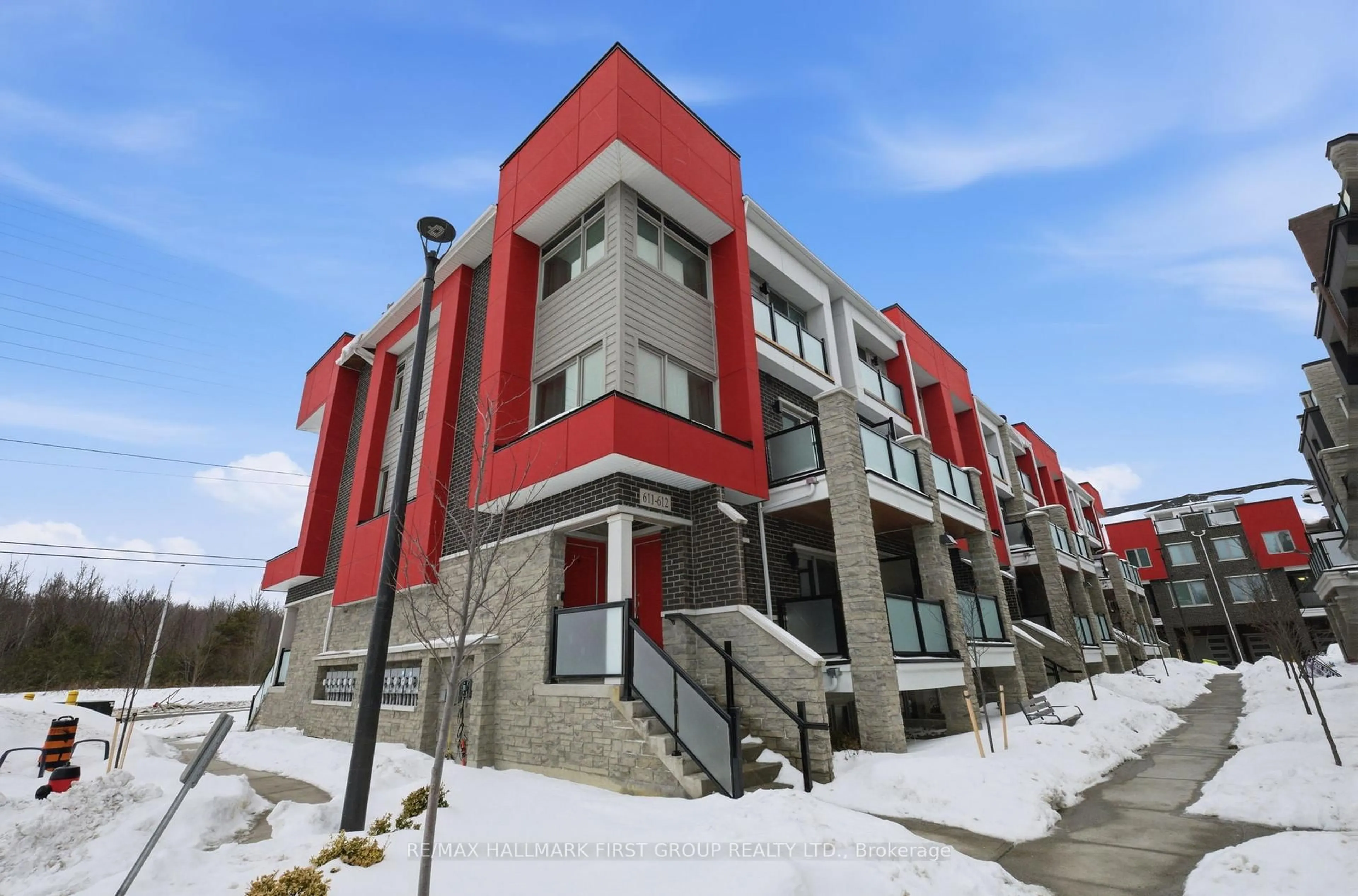 Unknown for 611 1034 Reflection Pl, Pickering Ontario L1X 0L1