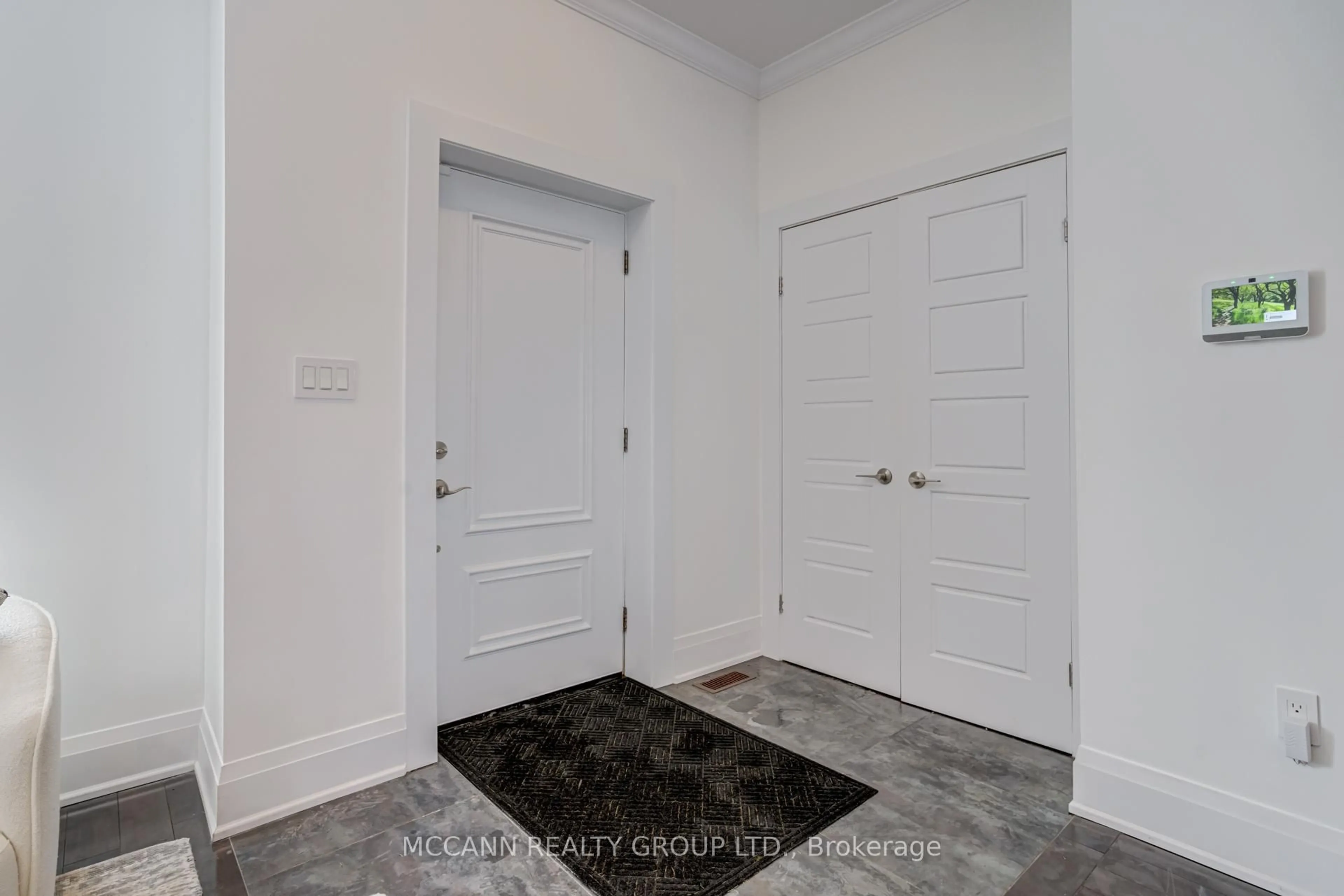 Indoor entryway for 1155 Greenwood Ave, Toronto Ontario M4J 4E7