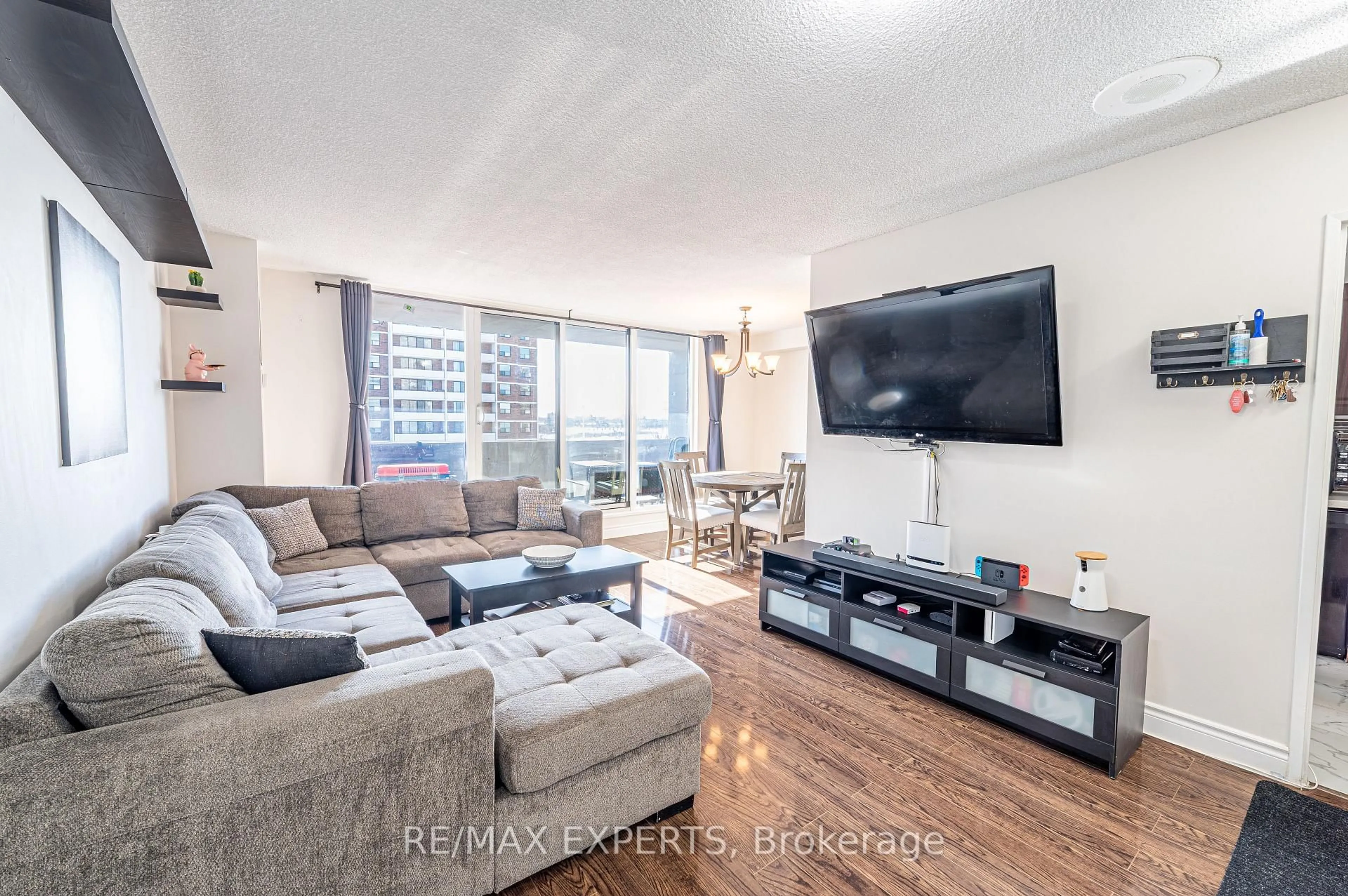 Living room with furniture, unknown for 100 Prudential Dr #901, Toronto Ontario M1P 4V4