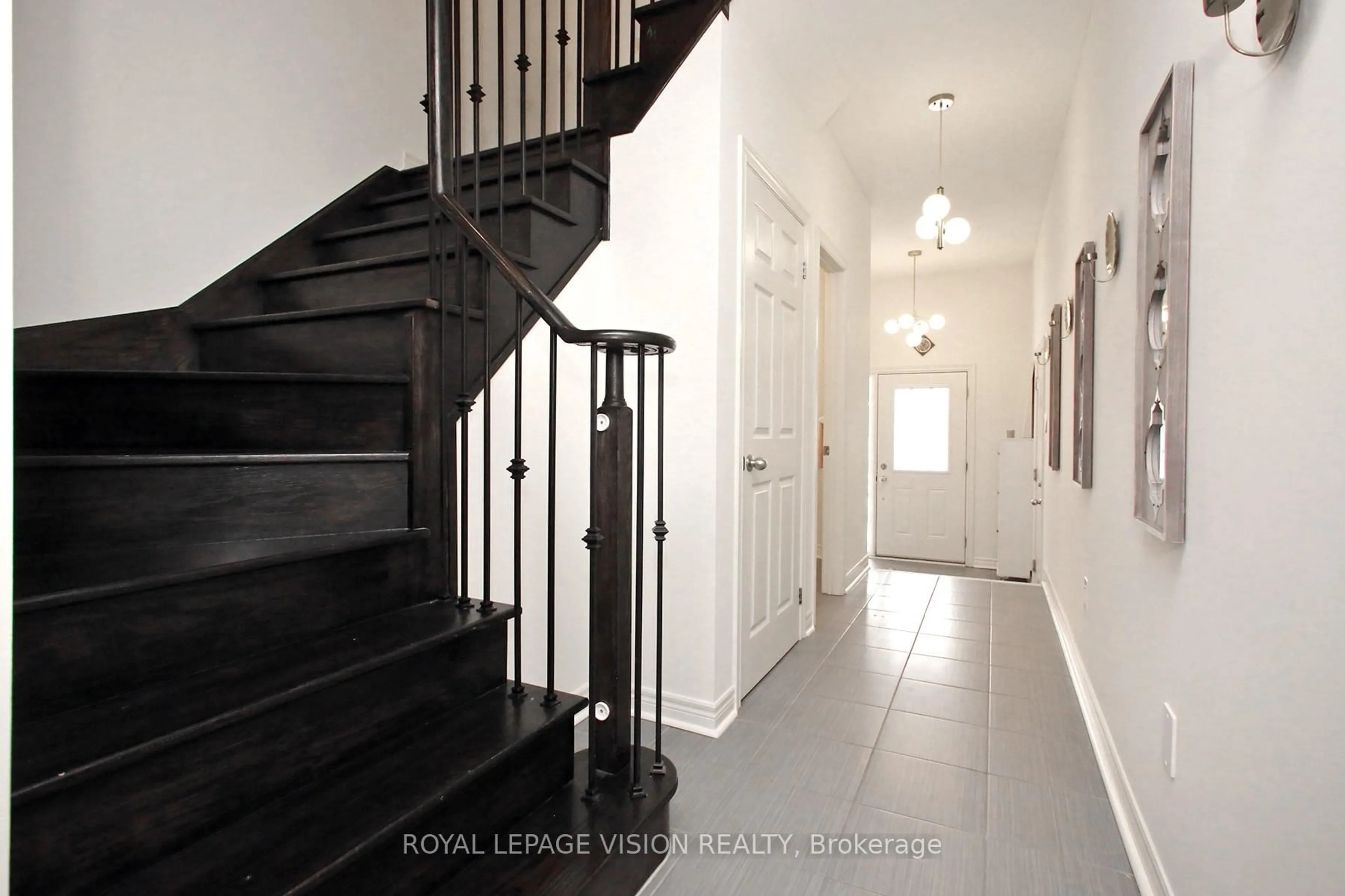 Unknown for 25 Jevons Dr, Ajax Ontario L1Z 0Z5